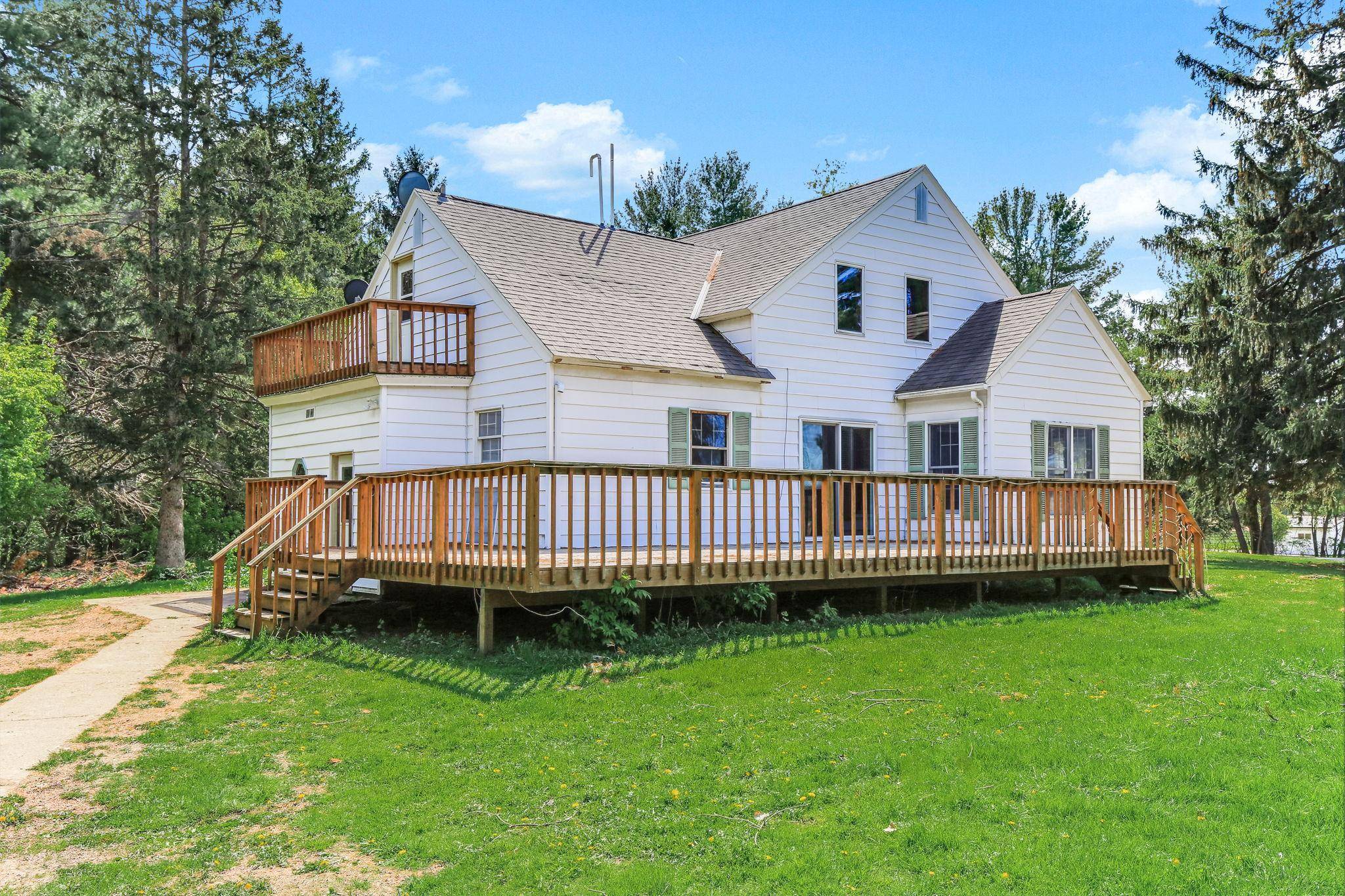 W5352 County RD N, Beldenville, WI 54003