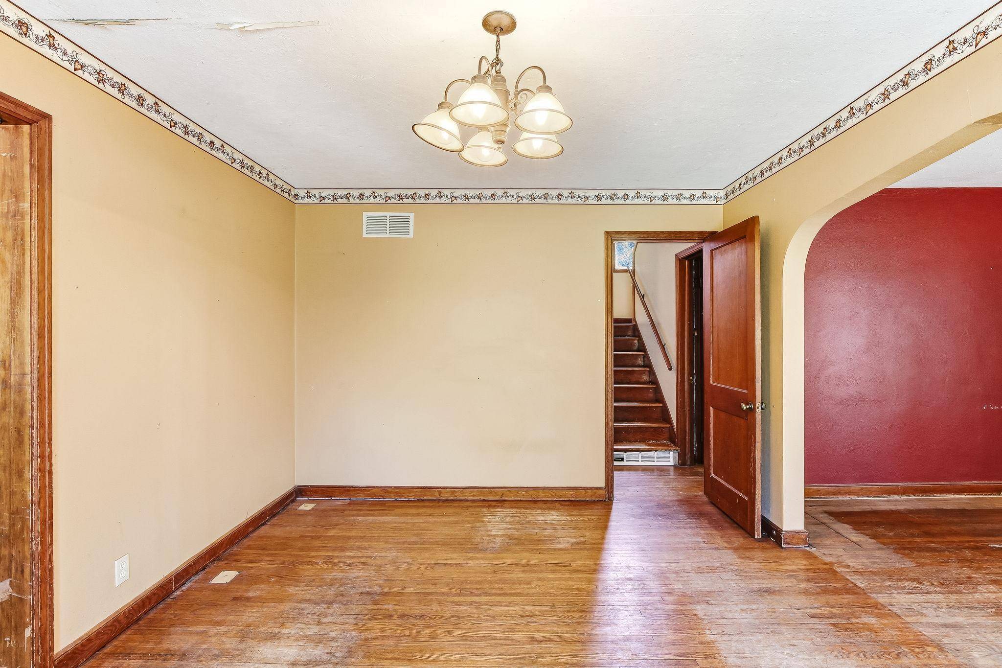 W5352 County RD N, Beldenville, WI 54003