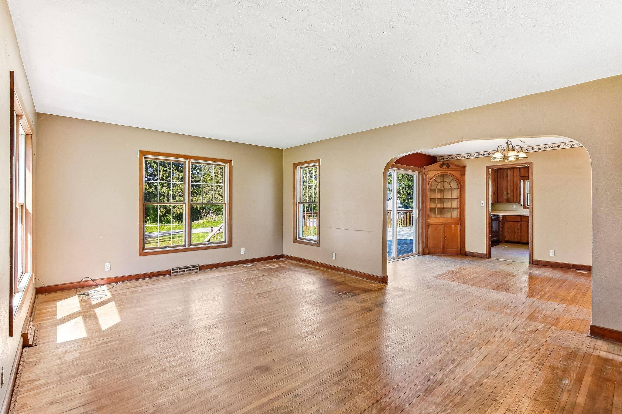 W5352 County RD N, Beldenville, WI 54003