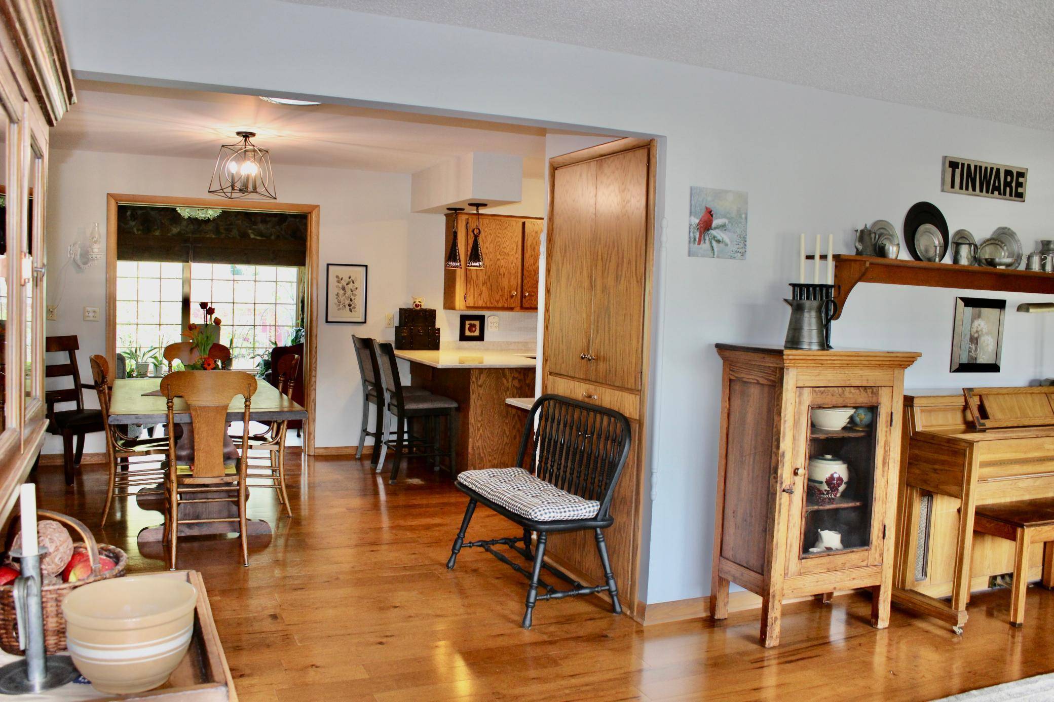 451 1st ST SW, Blooming Prairie, MN 55917