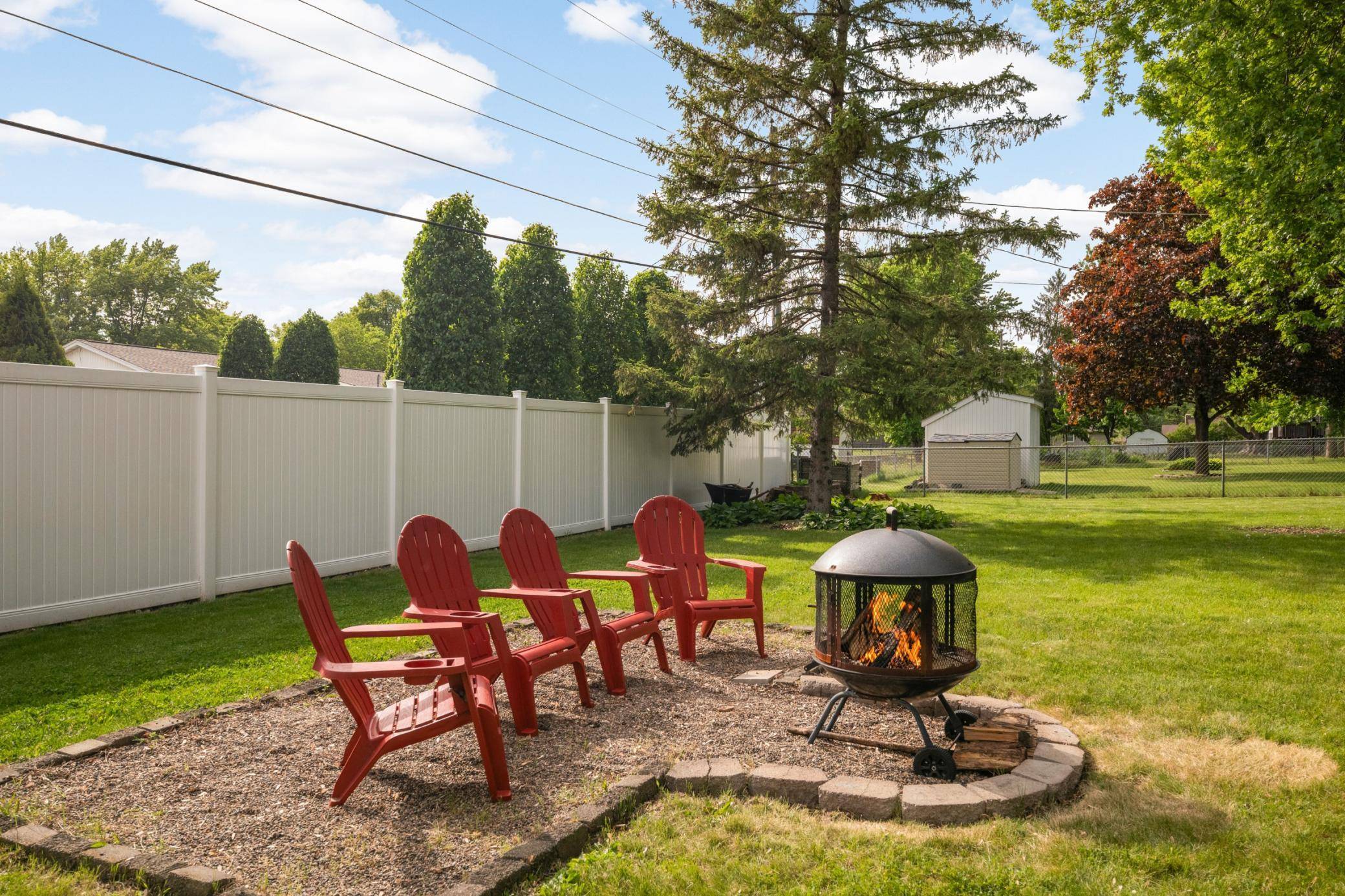 840 Cortland DR, Apple Valley, MN 55124