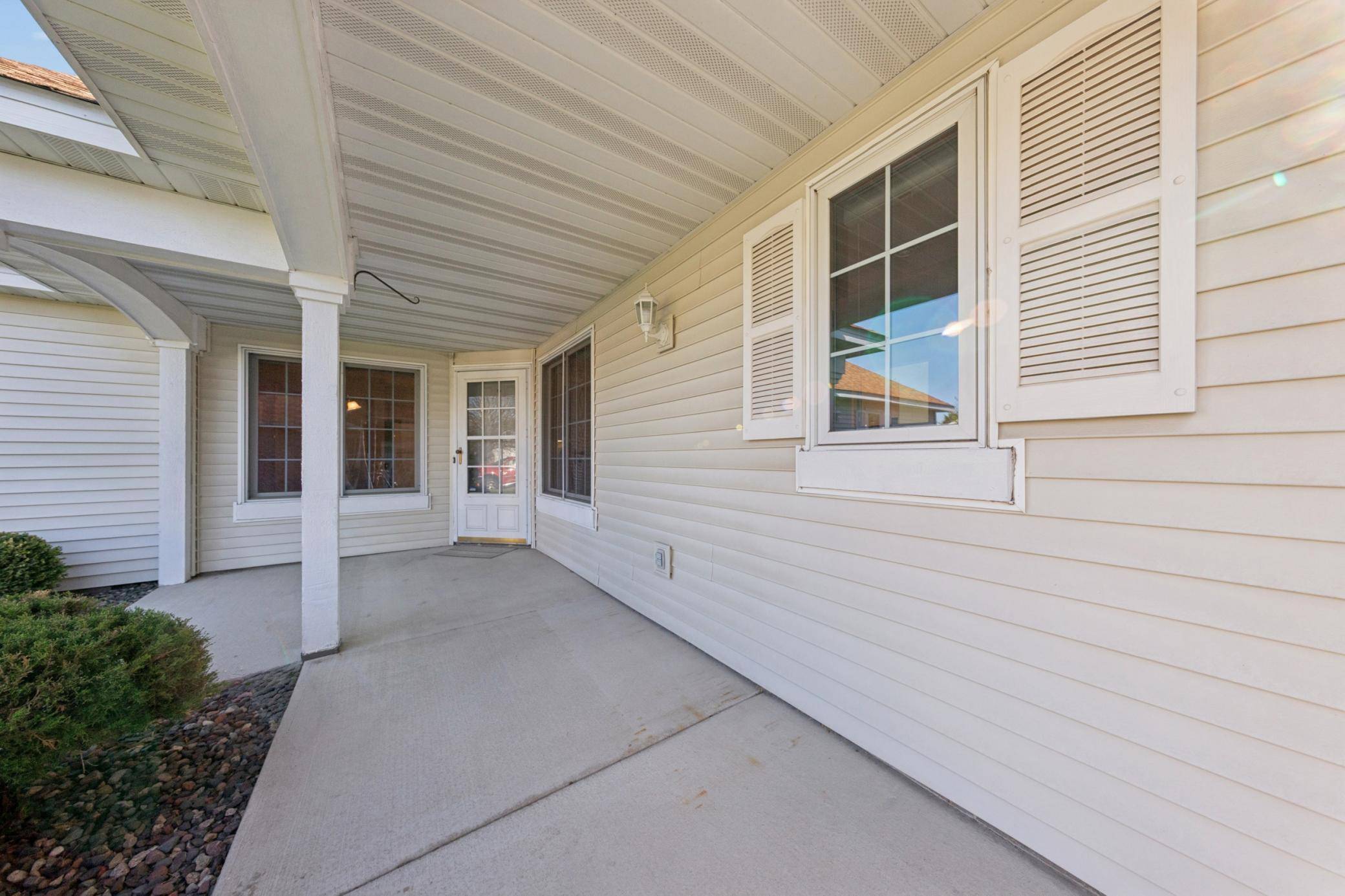 6524 Riverwood LN, Brooklyn Center, MN 55430