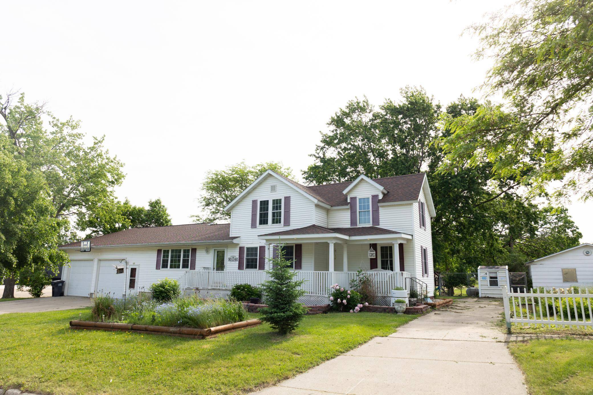 104 Indiana AVE, Adrian, MN 56110