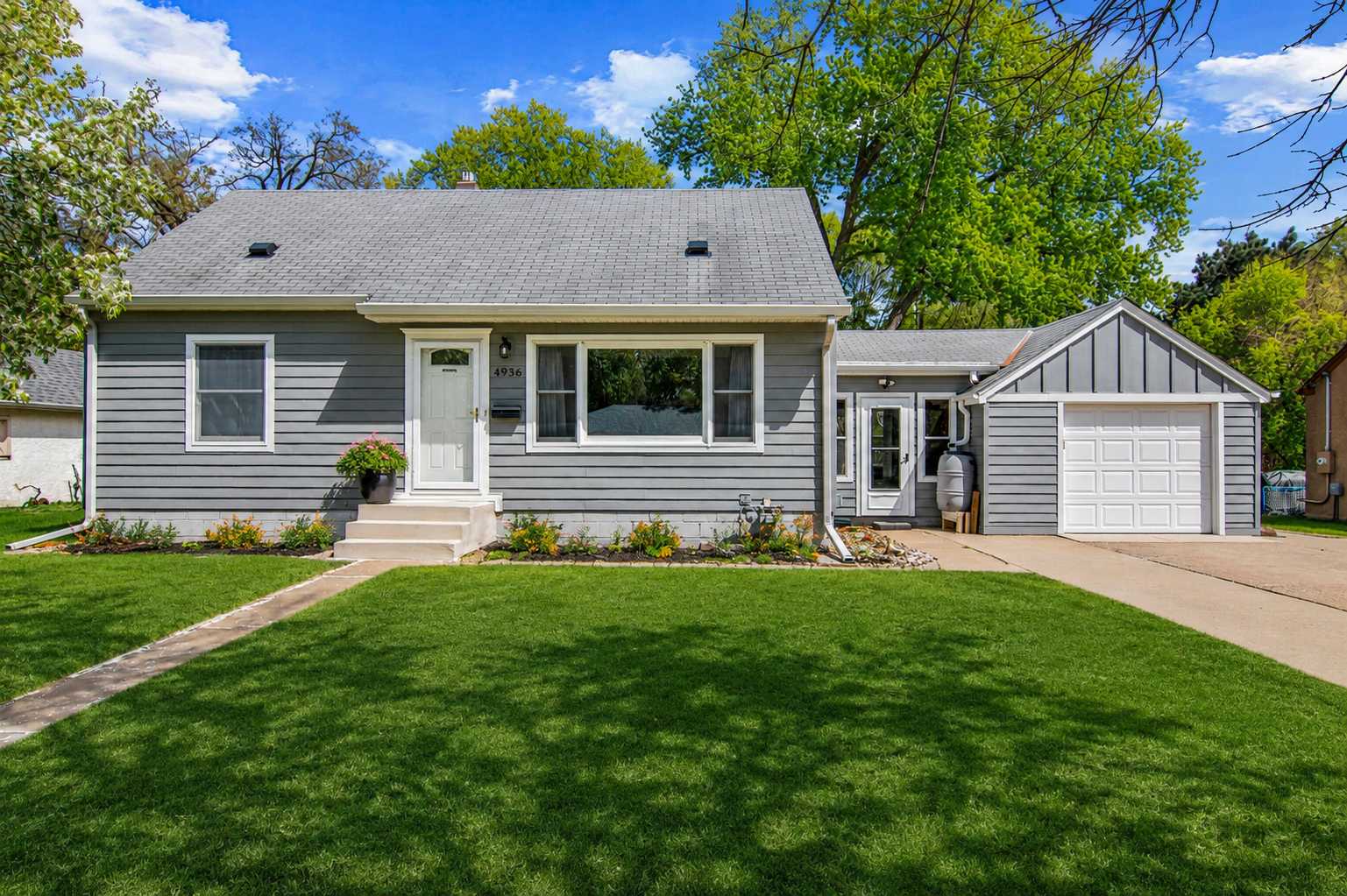 4936 Abbott AVE N, Brooklyn Center, MN 55429