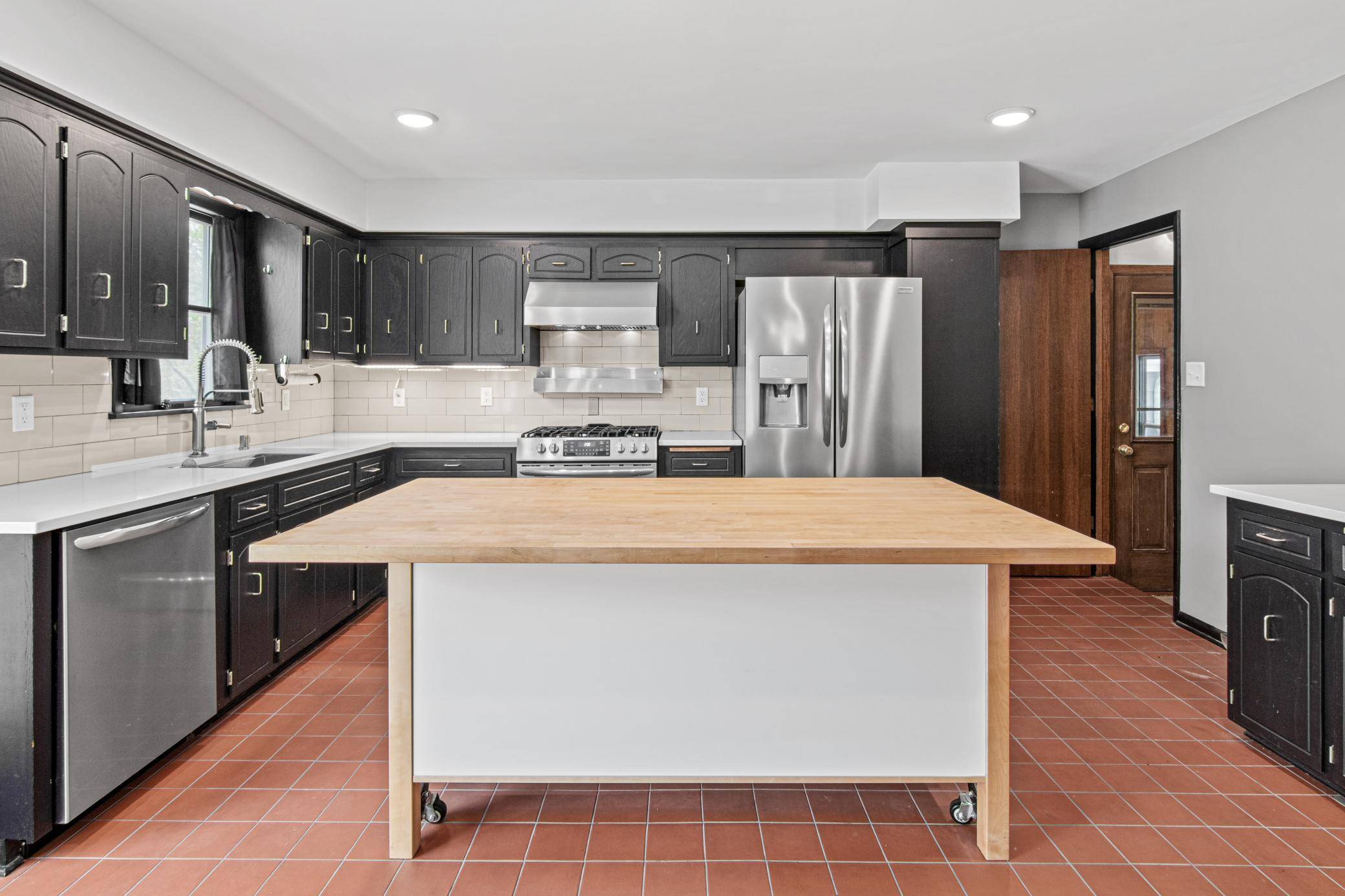 4936 Abbott AVE N, Brooklyn Center, MN 55429