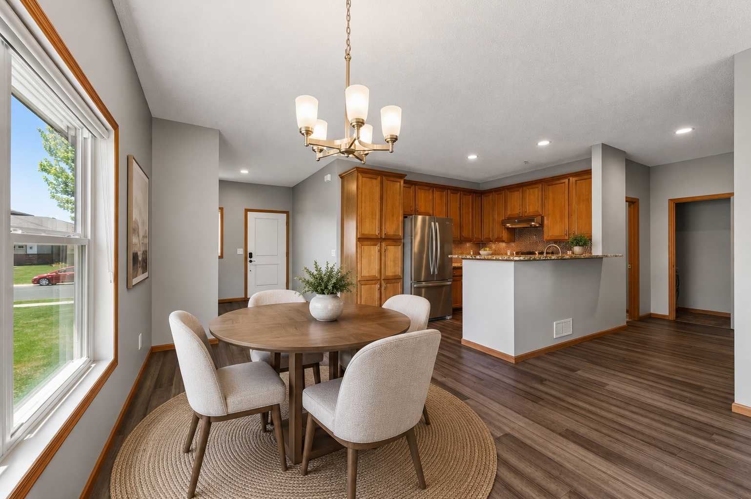 1236 Vernon DR, Carver, MN 55315