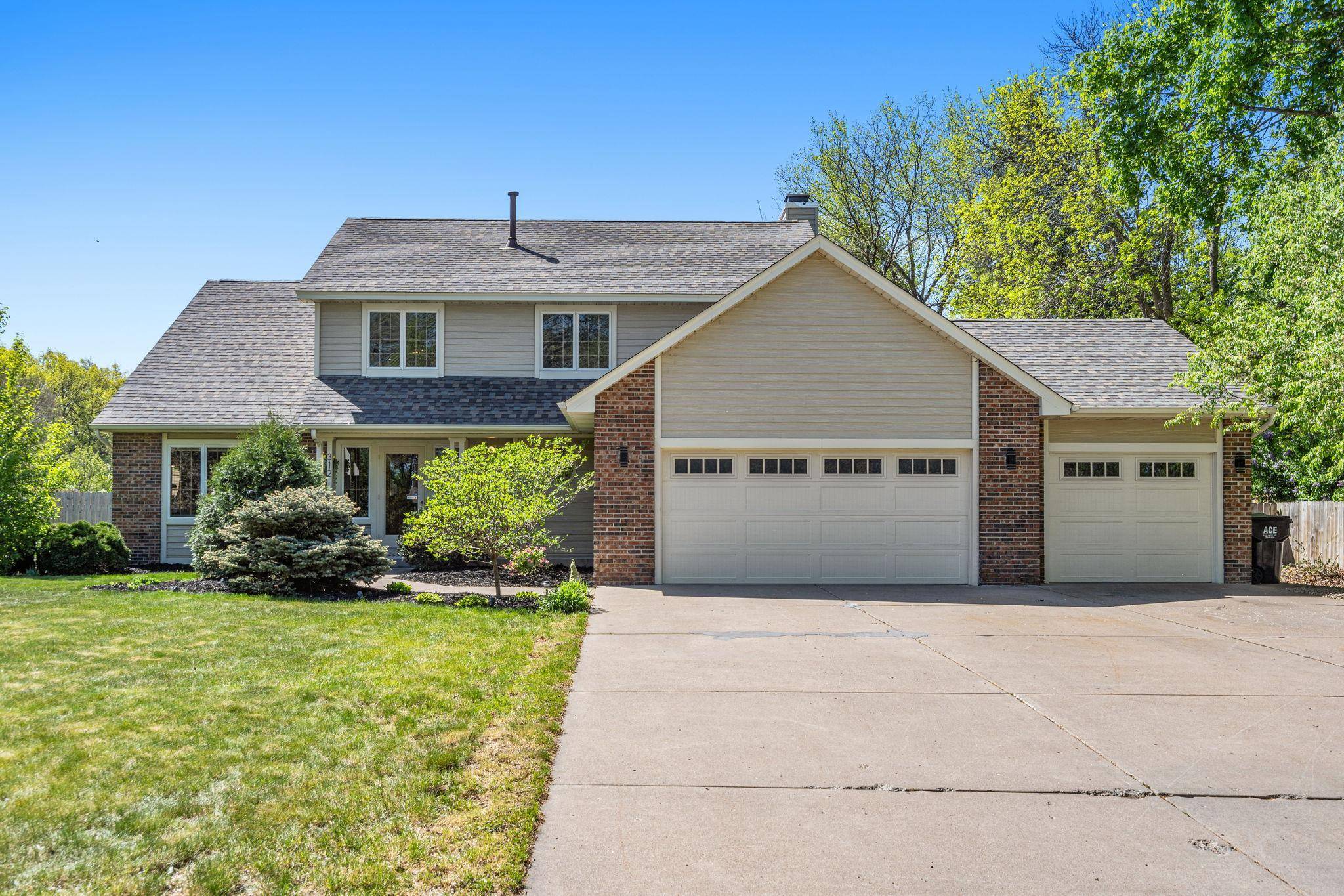312 Coolidge ST, Anoka, MN 55303