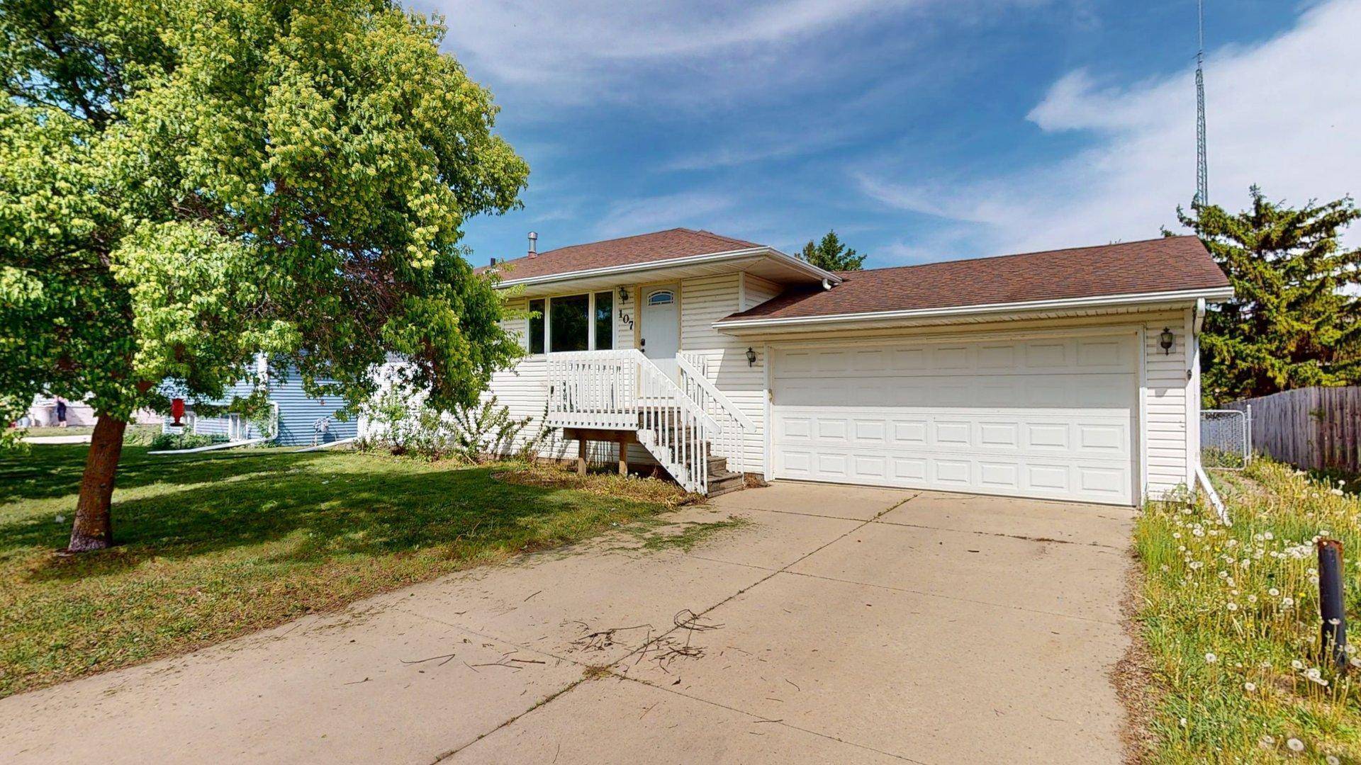 107 9th AVE NE, Dodge Center, MN 55927