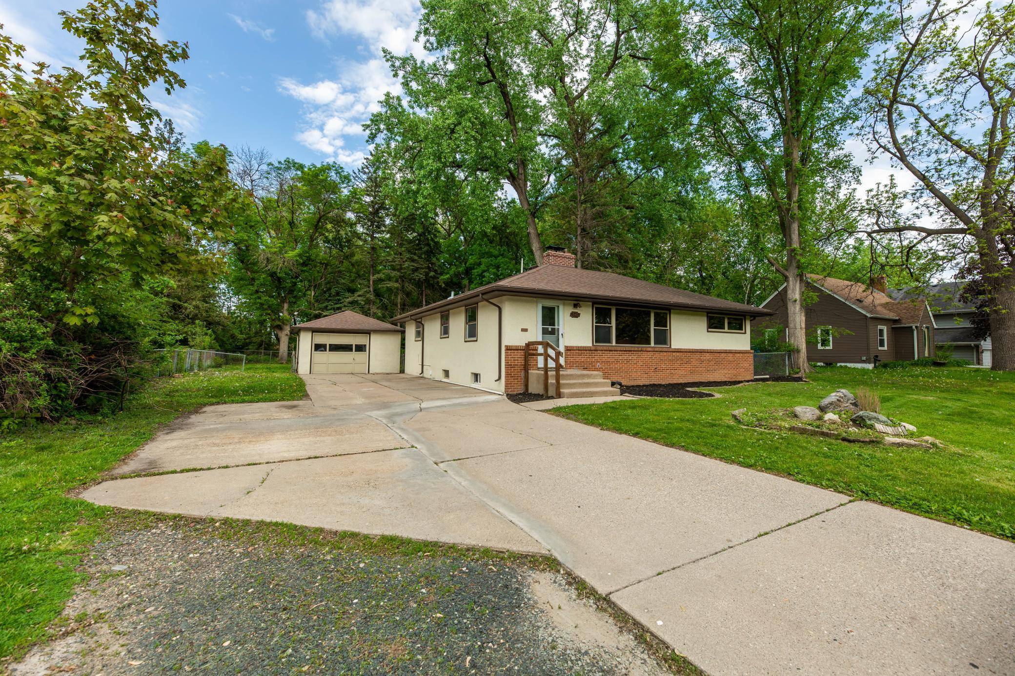 3947 Hayes ST NE, Columbia Heights, MN 55421
