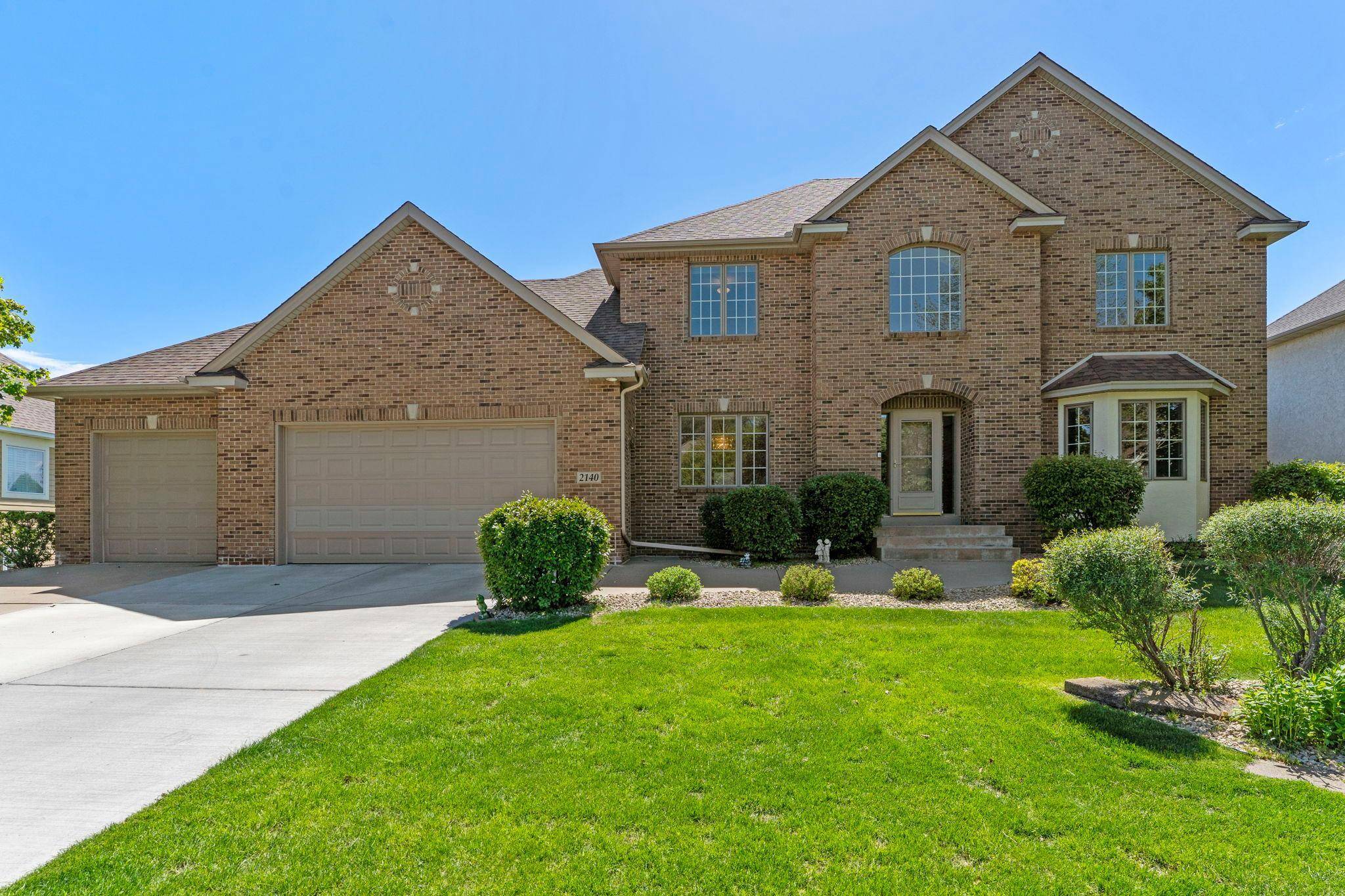 2140 Arnold Palmer DR, Blaine, MN 55449