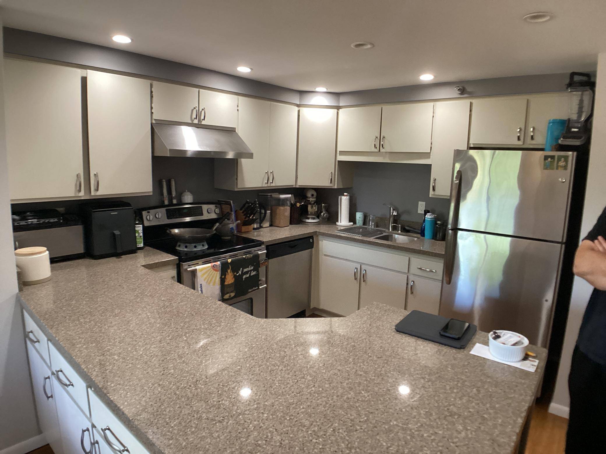 2950 Dean Pkwy #604, Minneapolis, MN 55416