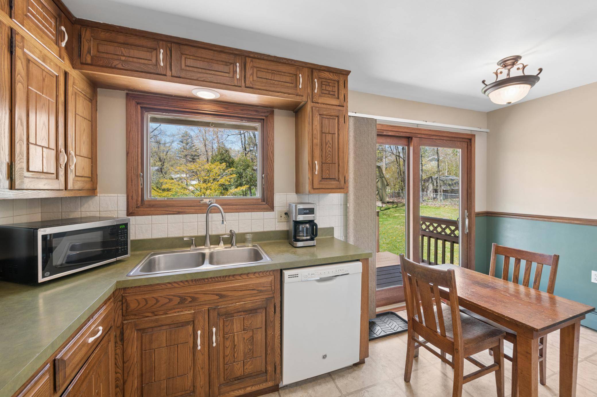1501 Woodbury LN, Duluth, MN 55803