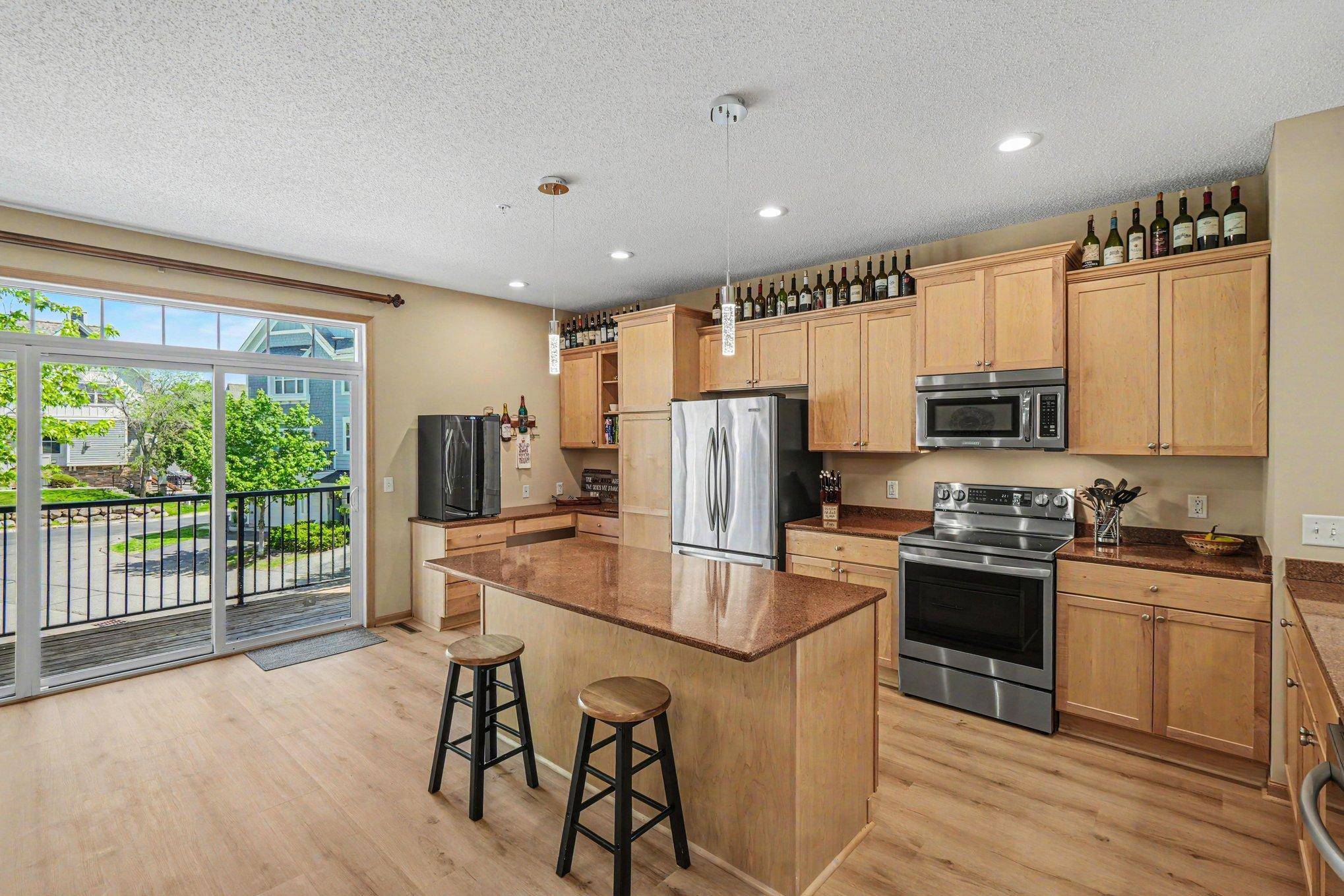 15555 Eagles Nest WAY #705, Apple Valley, MN 55124