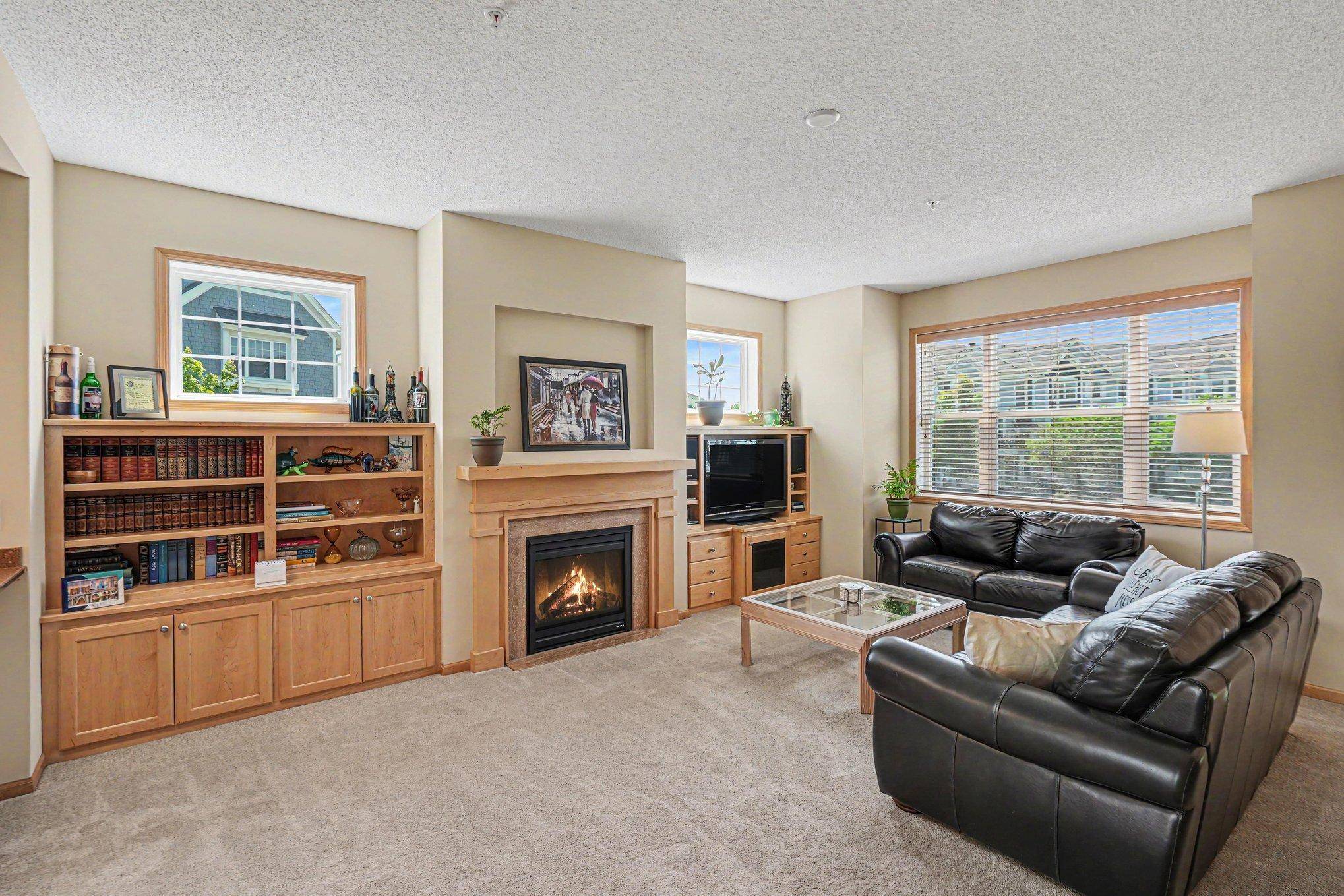 15555 Eagles Nest WAY #705, Apple Valley, MN 55124