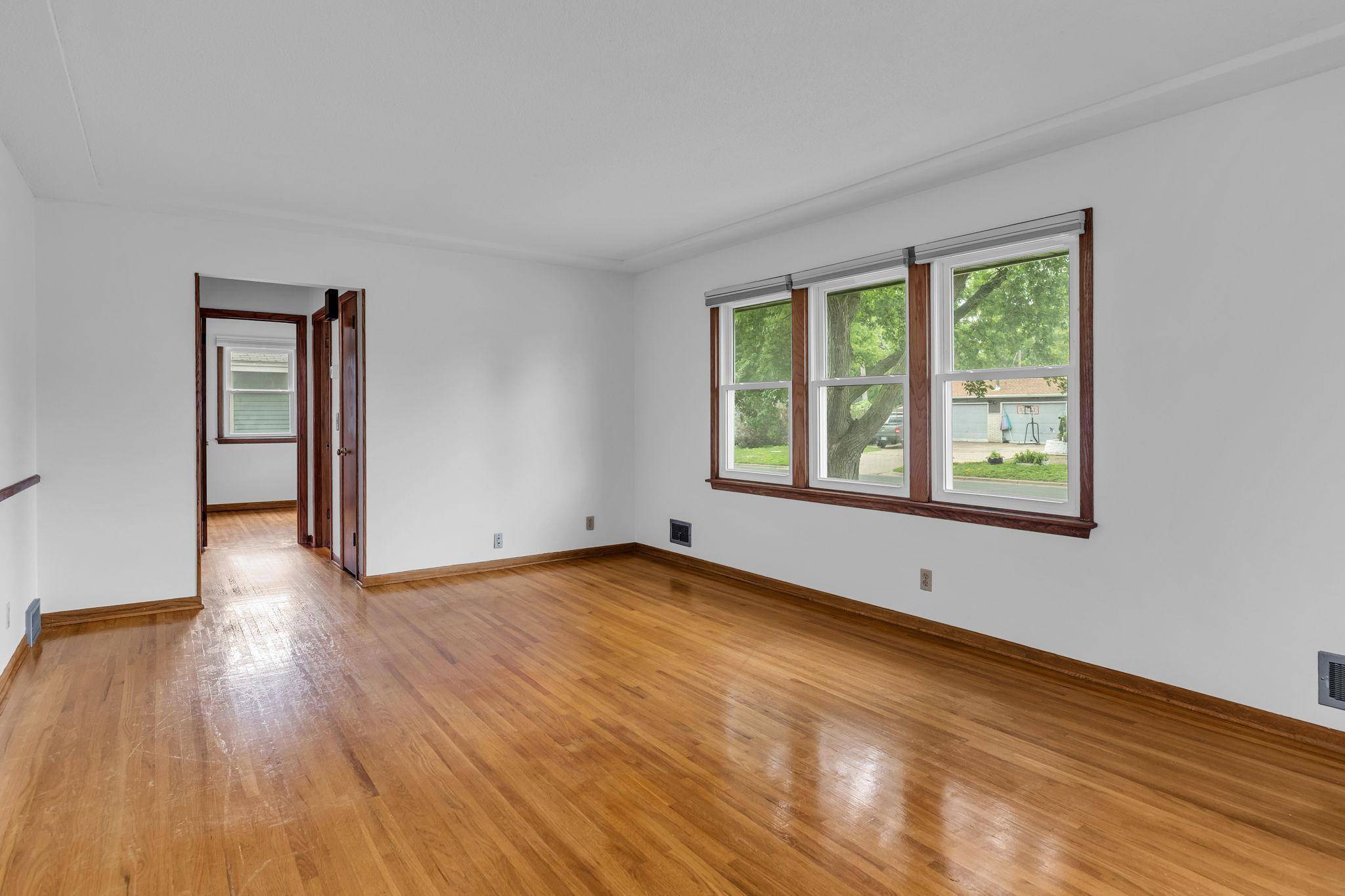 3012 62nd AVE N, Brooklyn Center, MN 55429