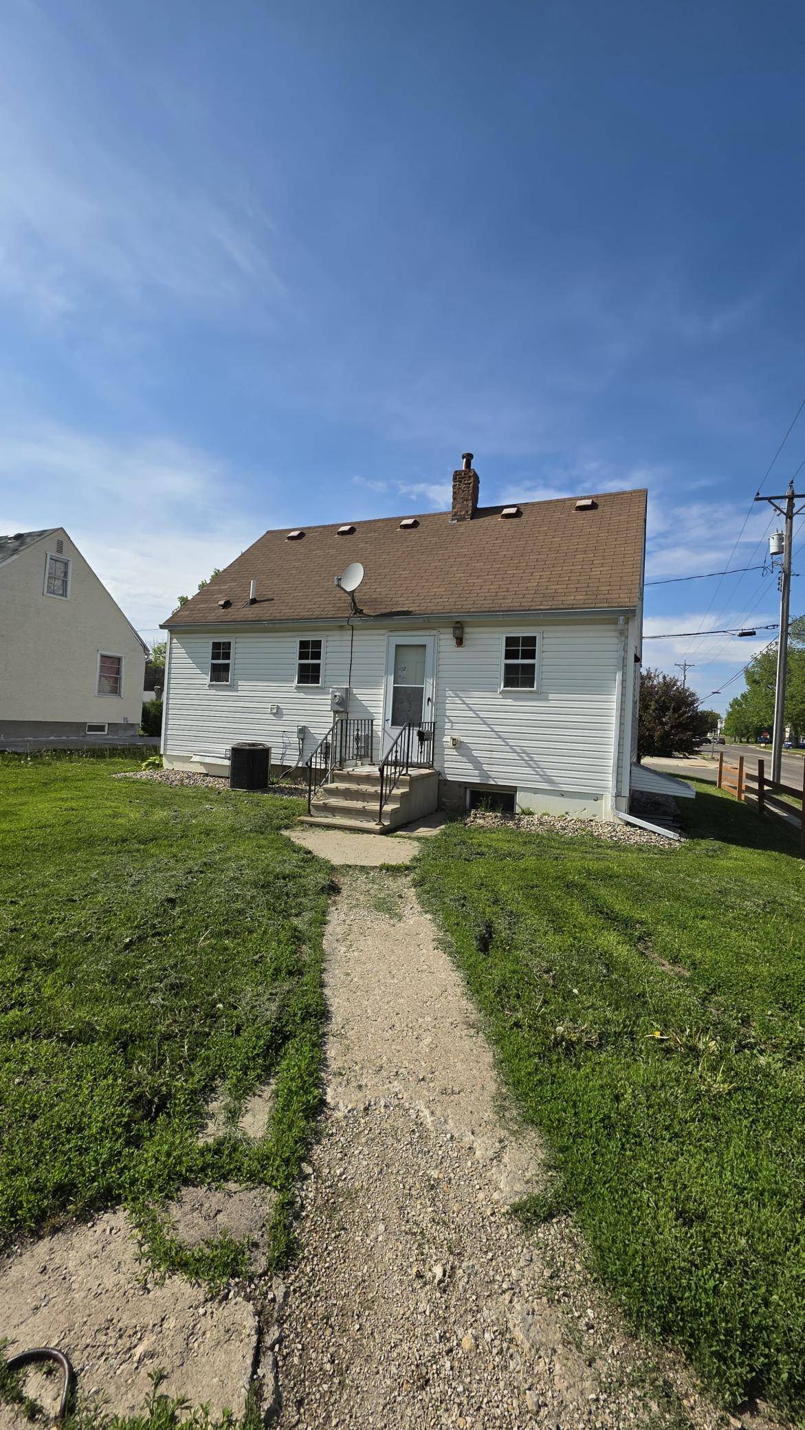1501 7th AVE NW, Austin, MN 55912