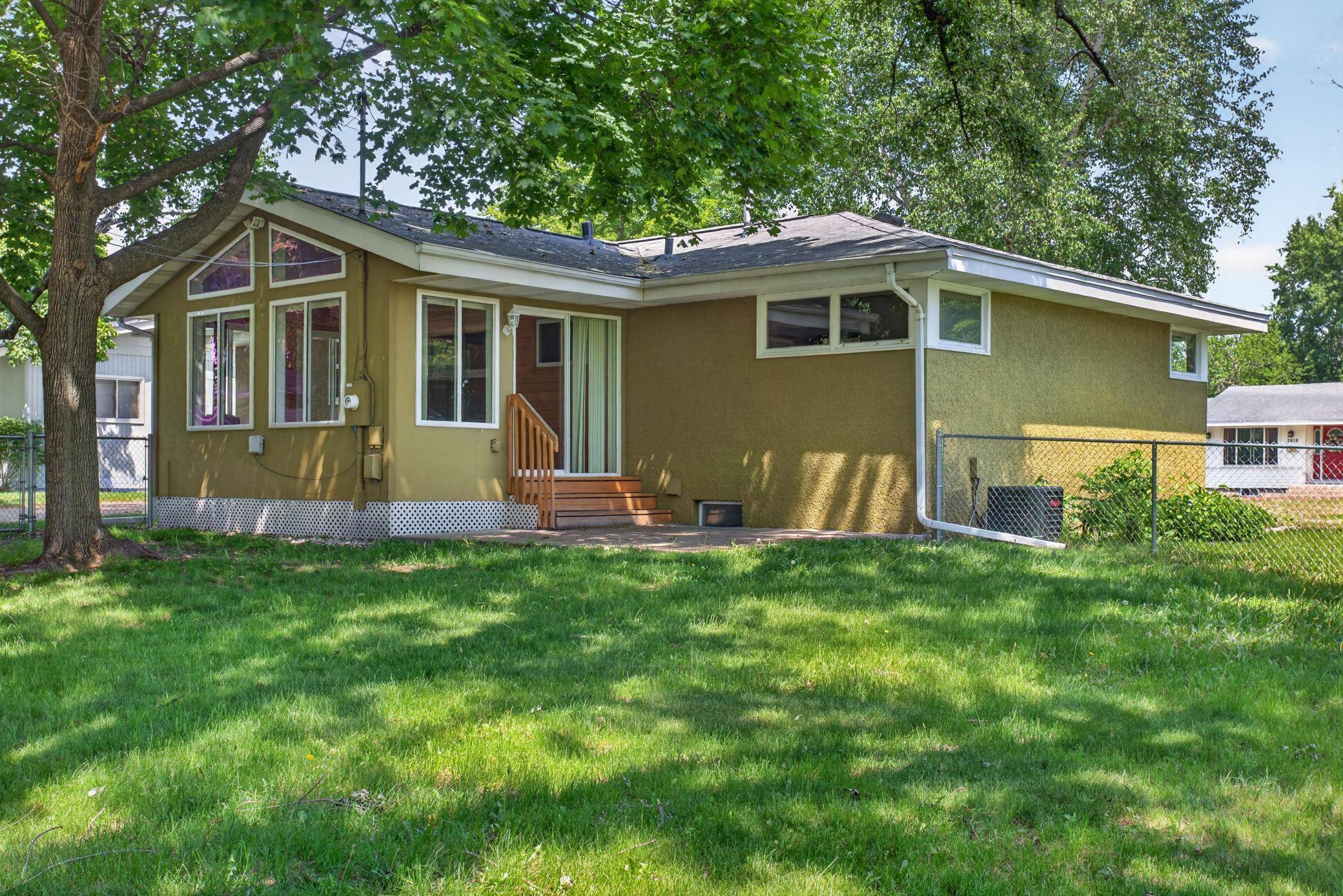 2819 Nash RD, Brooklyn Center, MN 55430