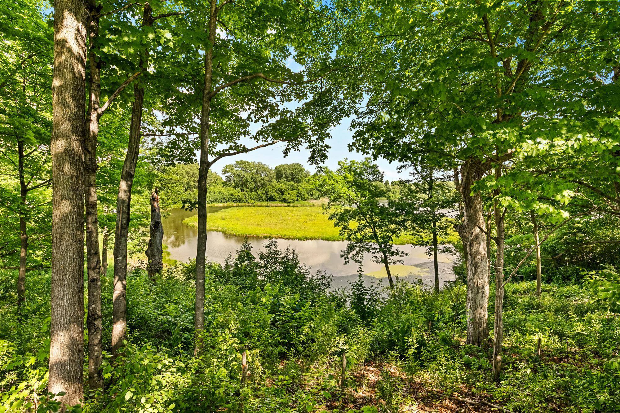 604 Nelson LN, Center City, MN 55012