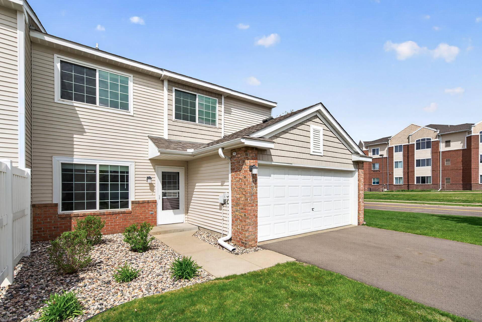 15822 Fleet TRL, Apple Valley, MN 55124