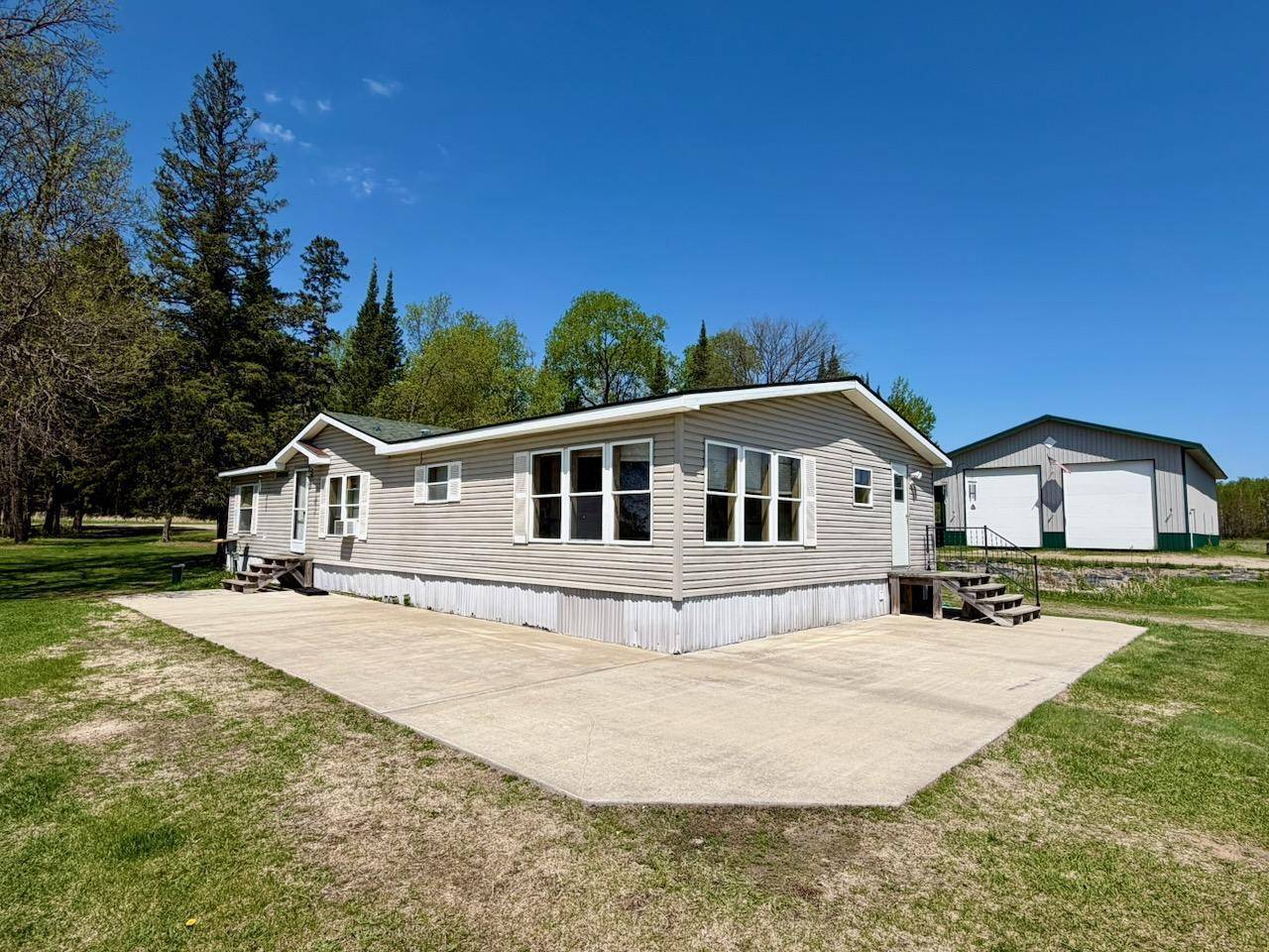 8912 Carpenter Road, Angora, MN 55703