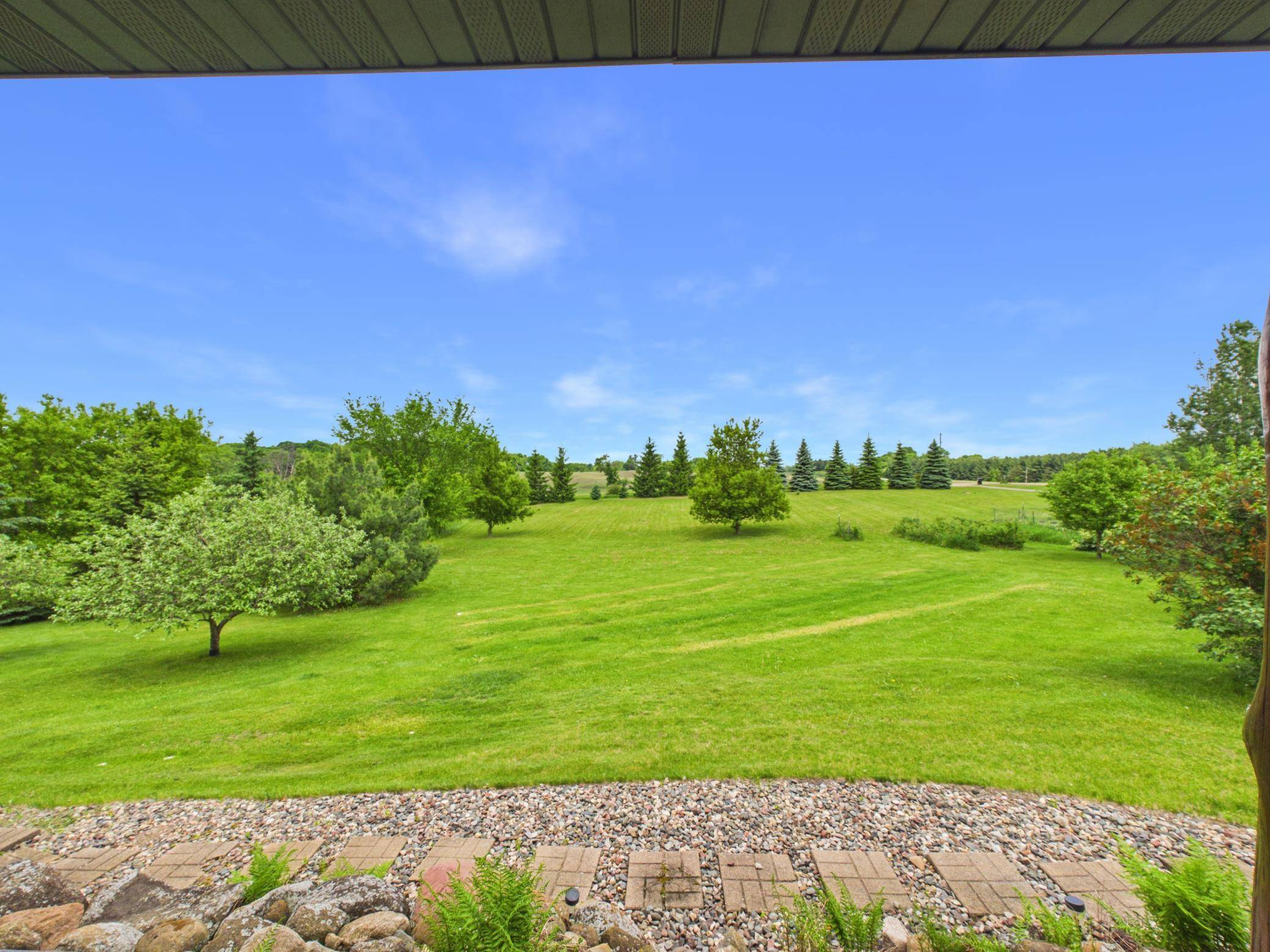 4498 Avery RD, Burtrum, MN 56318