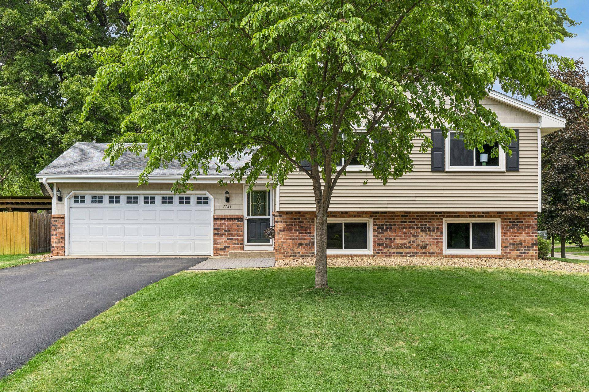 1731 130th AVE NE, Blaine, MN 55449
