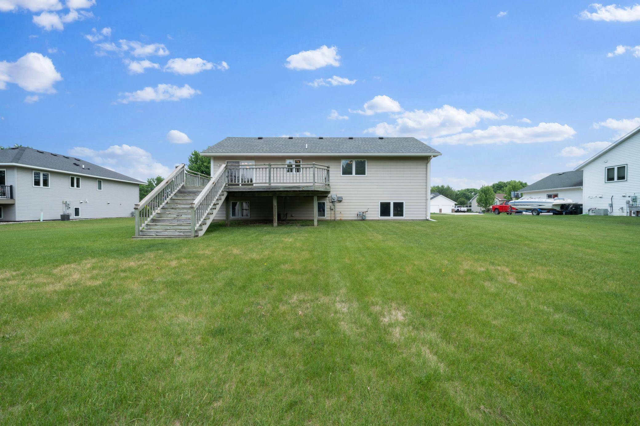 1100 Lochmist LN NW, Alexandria, MN 56308