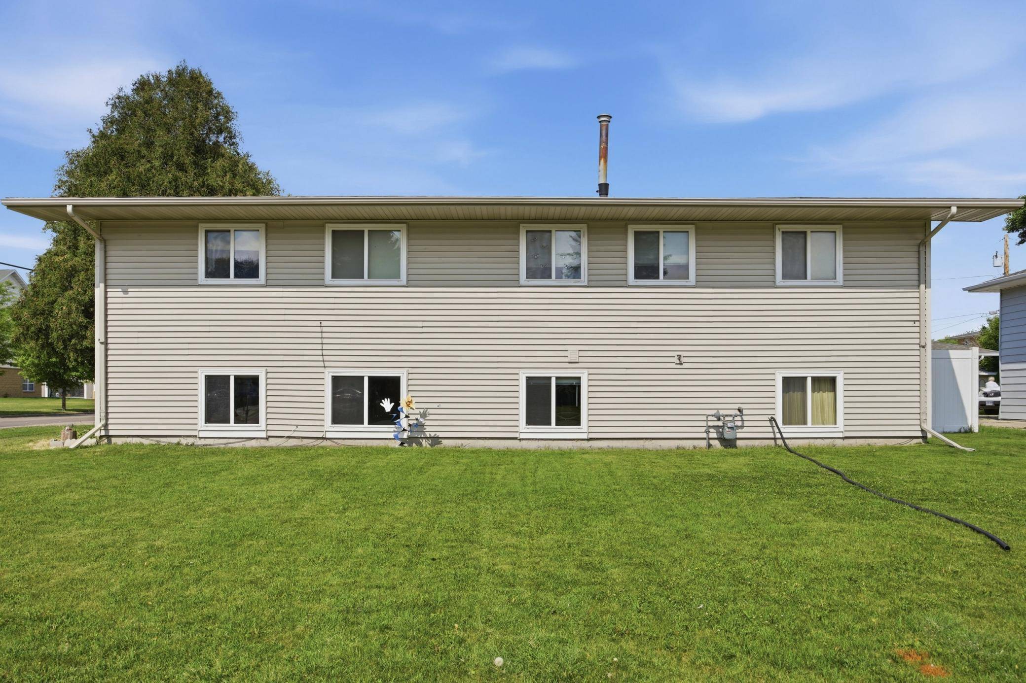 1014 24th AVE S, Moorhead, MN 56560