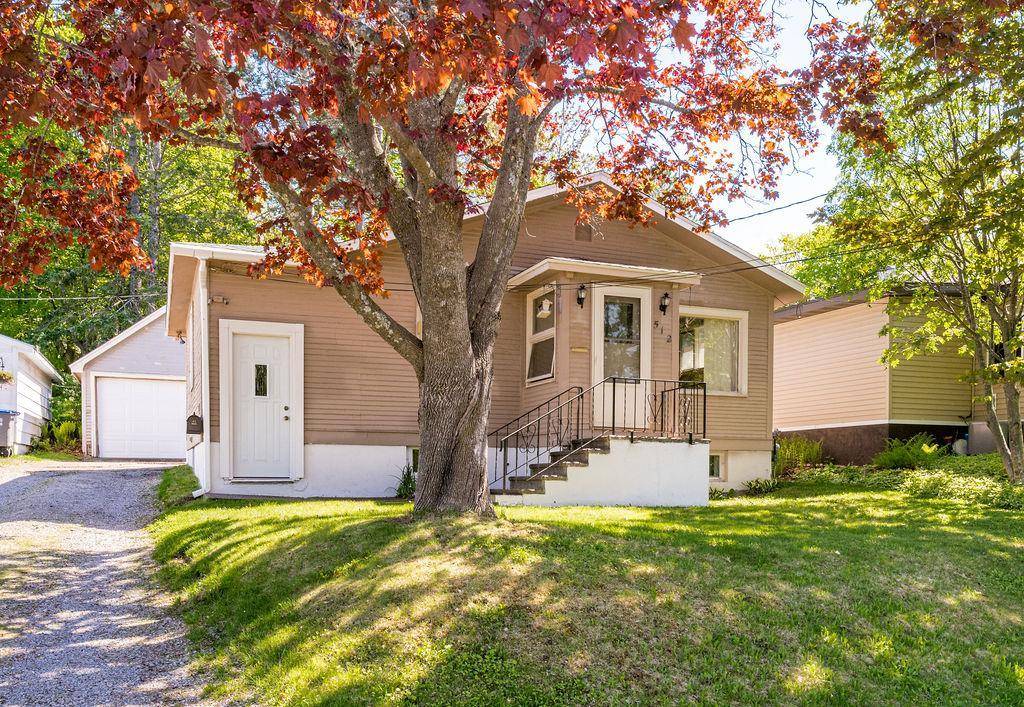 512 Rose ST, Duluth, MN 55803