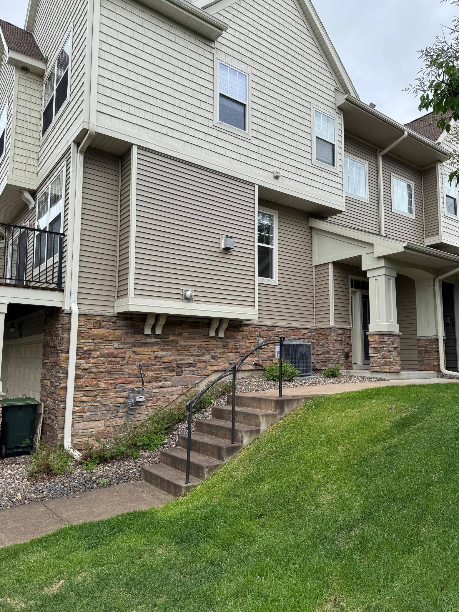 2429 121st CIR NE #L, Blaine, MN 55449