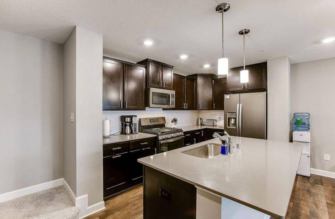 4784 Equine TRL, Woodbury, MN 55129