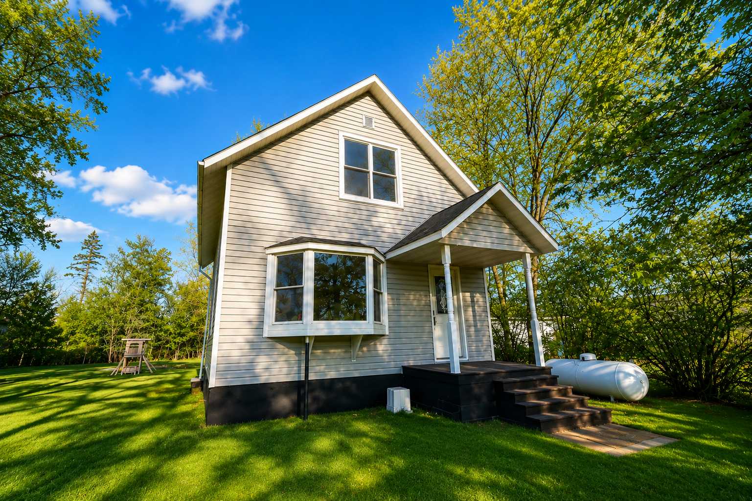 709 Neill ST, Buxton, ND 58218
