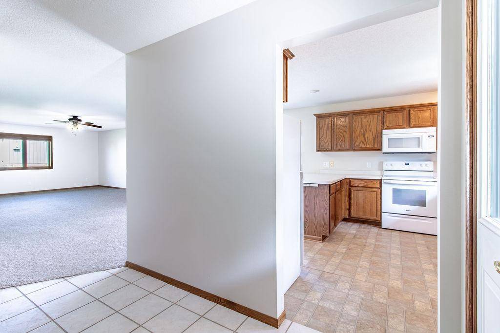 710 S 10th ST, Bird Island, MN 55310