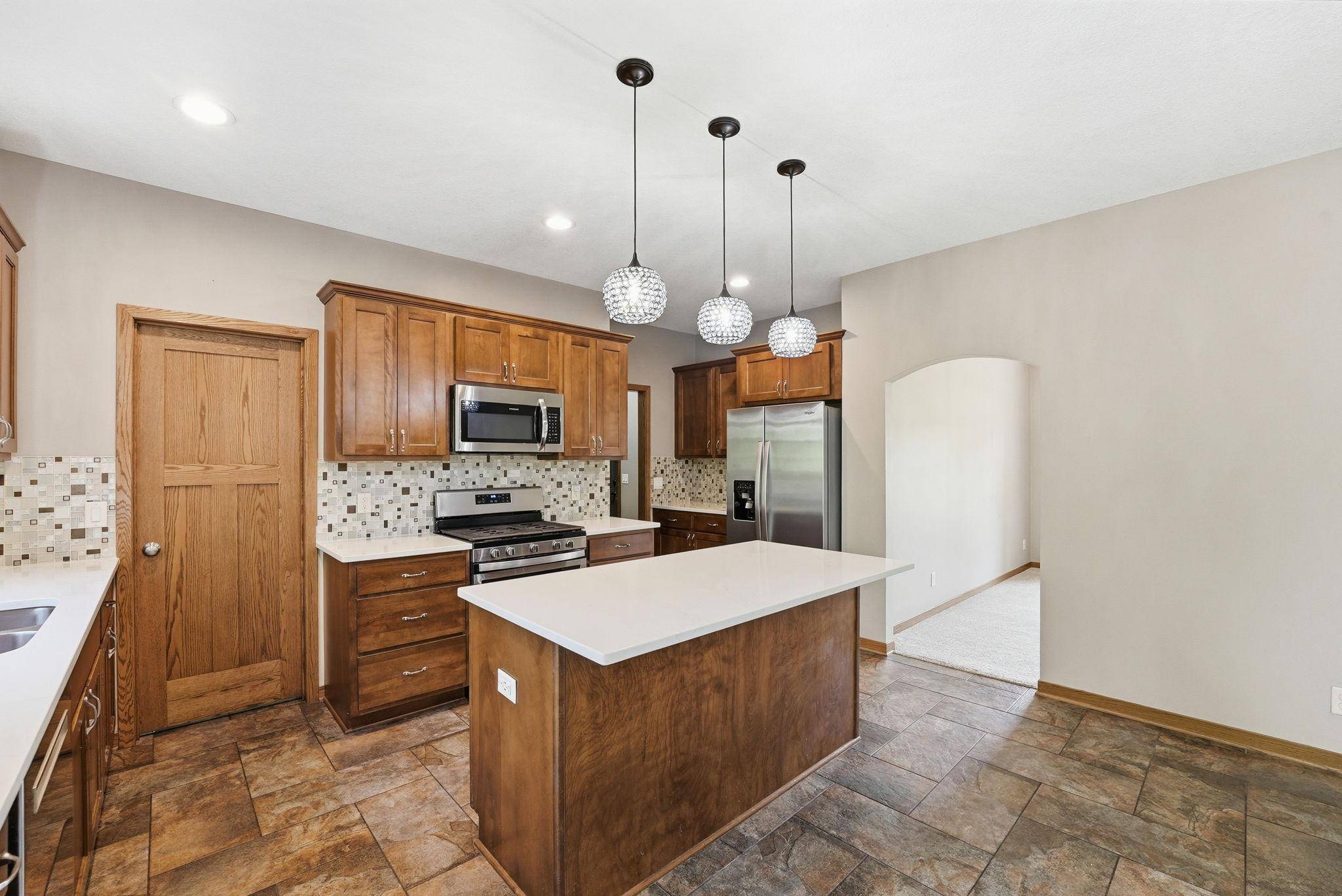 11950 Castle Rock CT N, Champlin, MN 55316