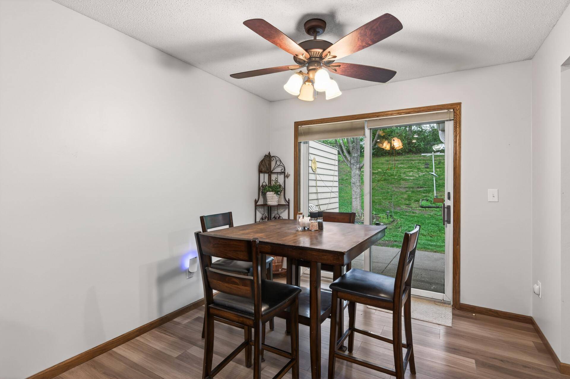 6710 Buckley CIR, Inver Grove Heights, MN 55076