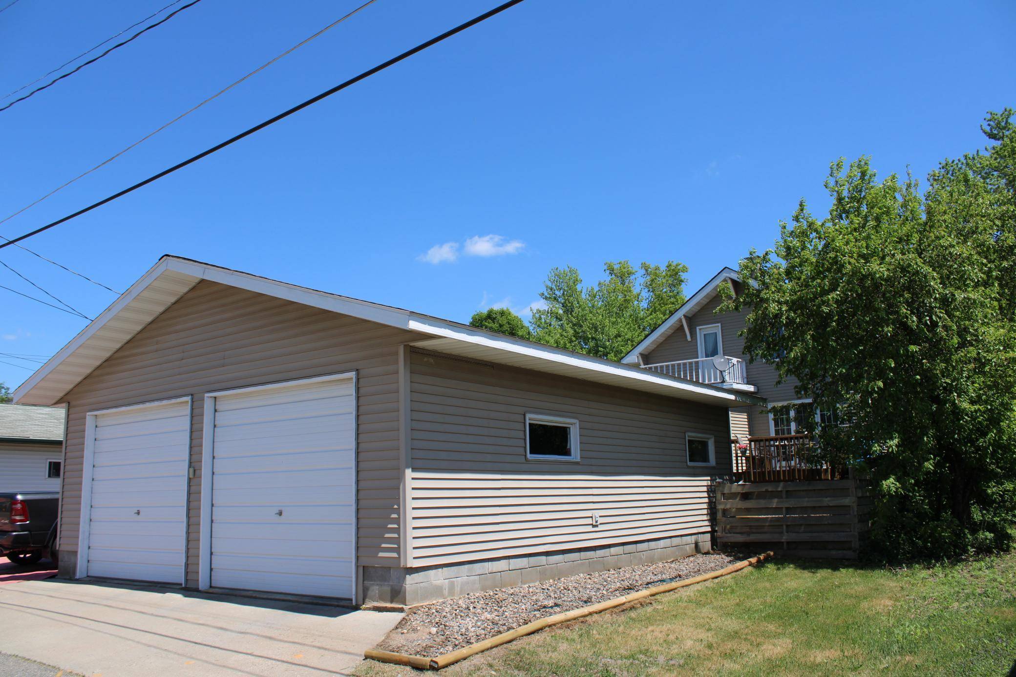 214 3rd AVE, Bovey, MN 55709