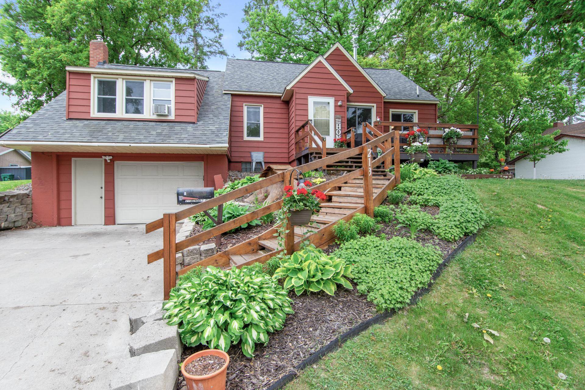 213 2nd ST SE, Aitkin, MN 56431
