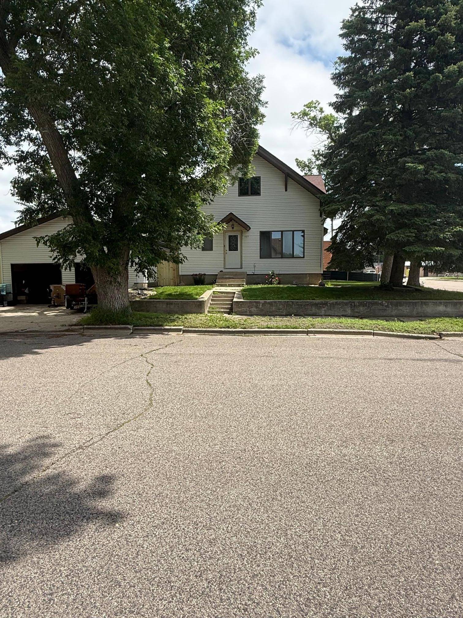 109 3rd AVE N, Brownton, MN 55312