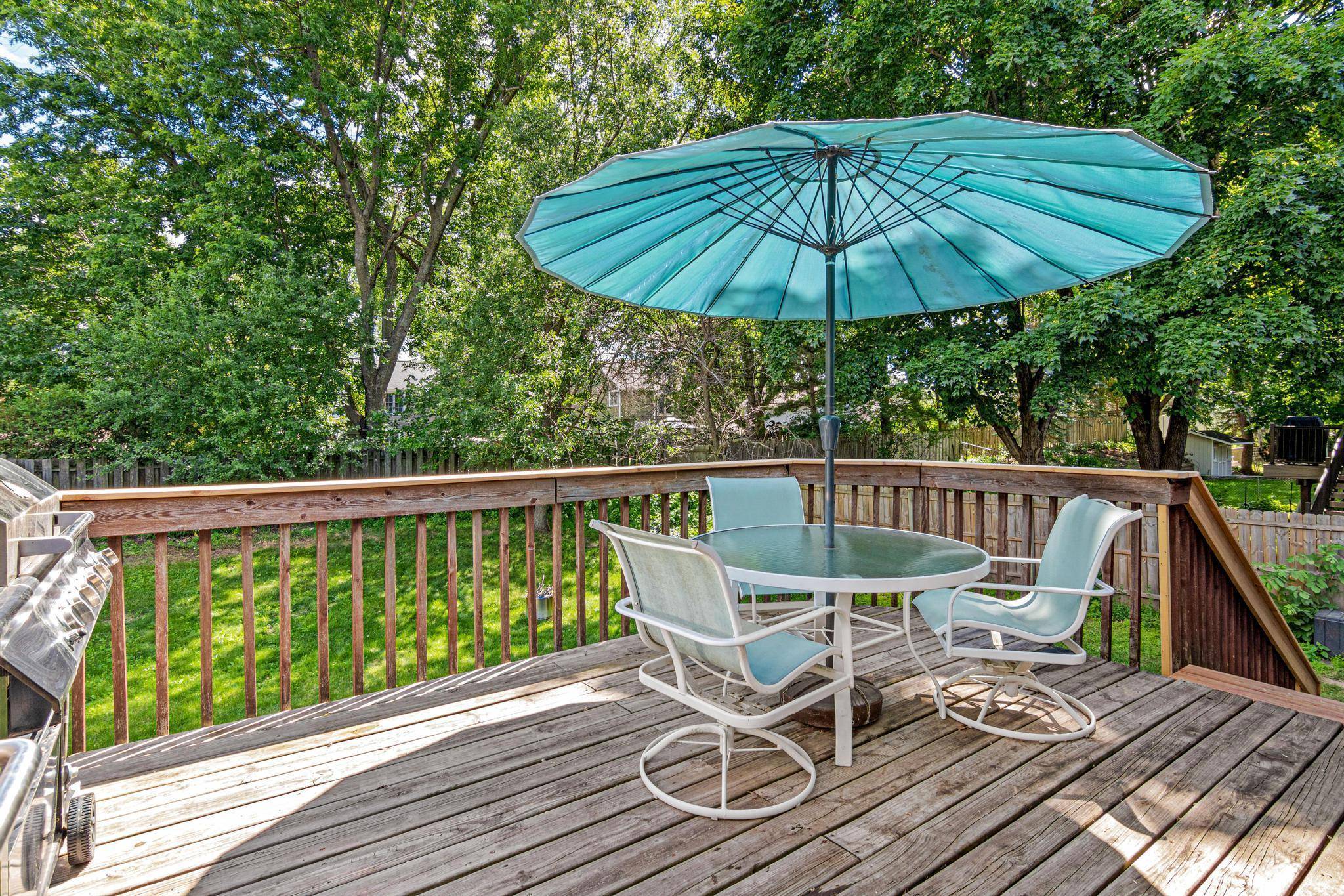 14137 Carmody DR, Eden Prairie, MN 55347