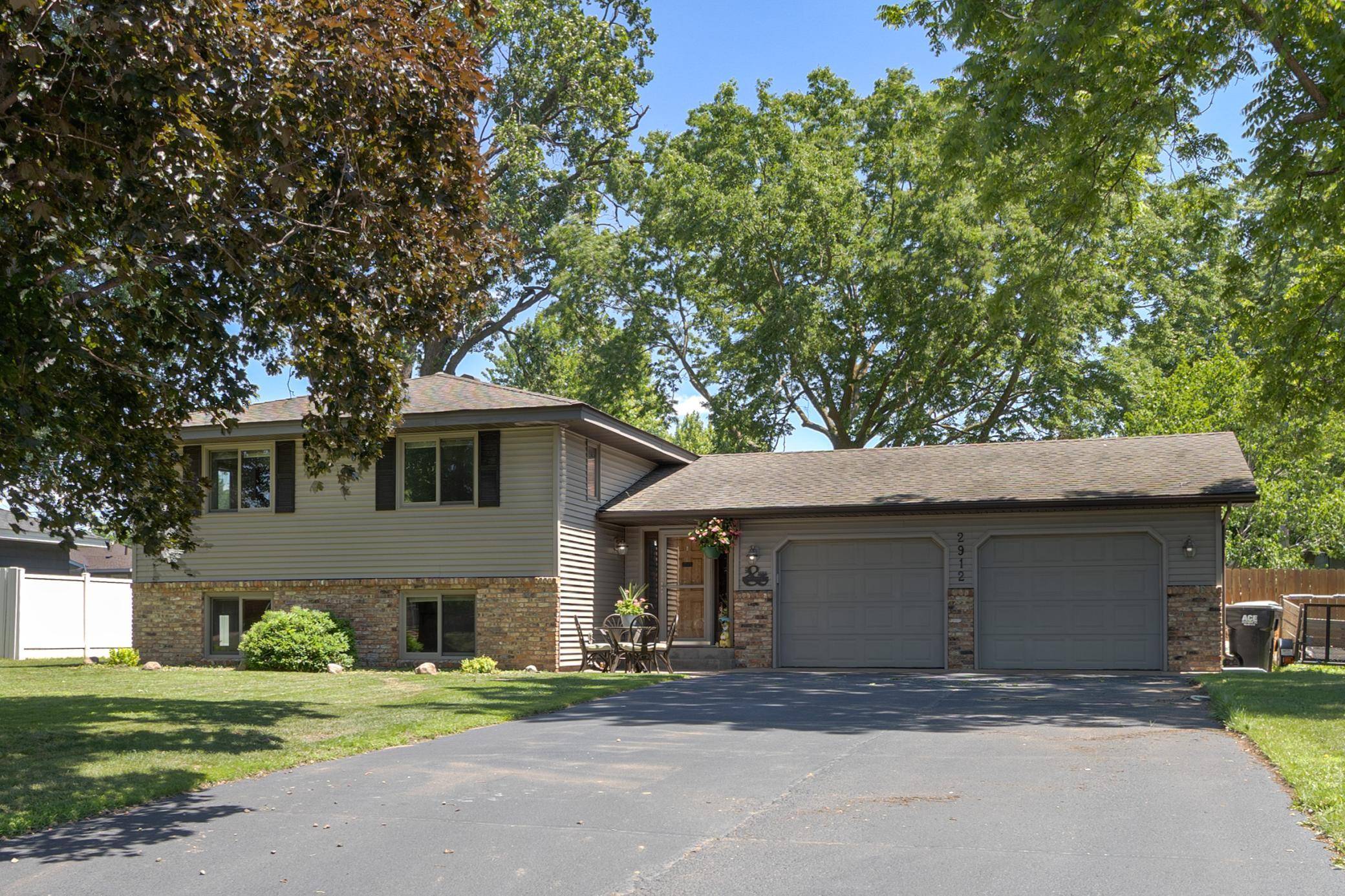 2912 9th AVE, Anoka, MN 55303