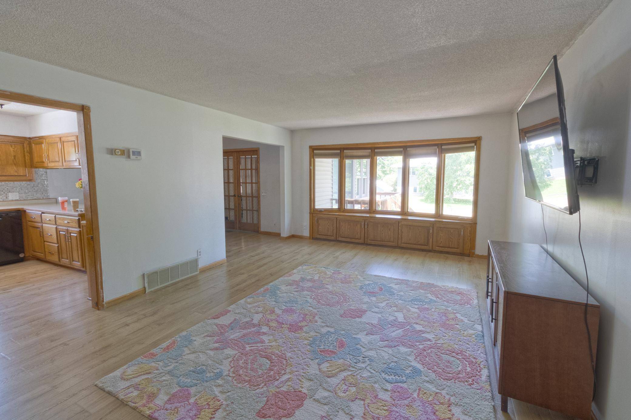 2912 9th AVE, Anoka, MN 55303