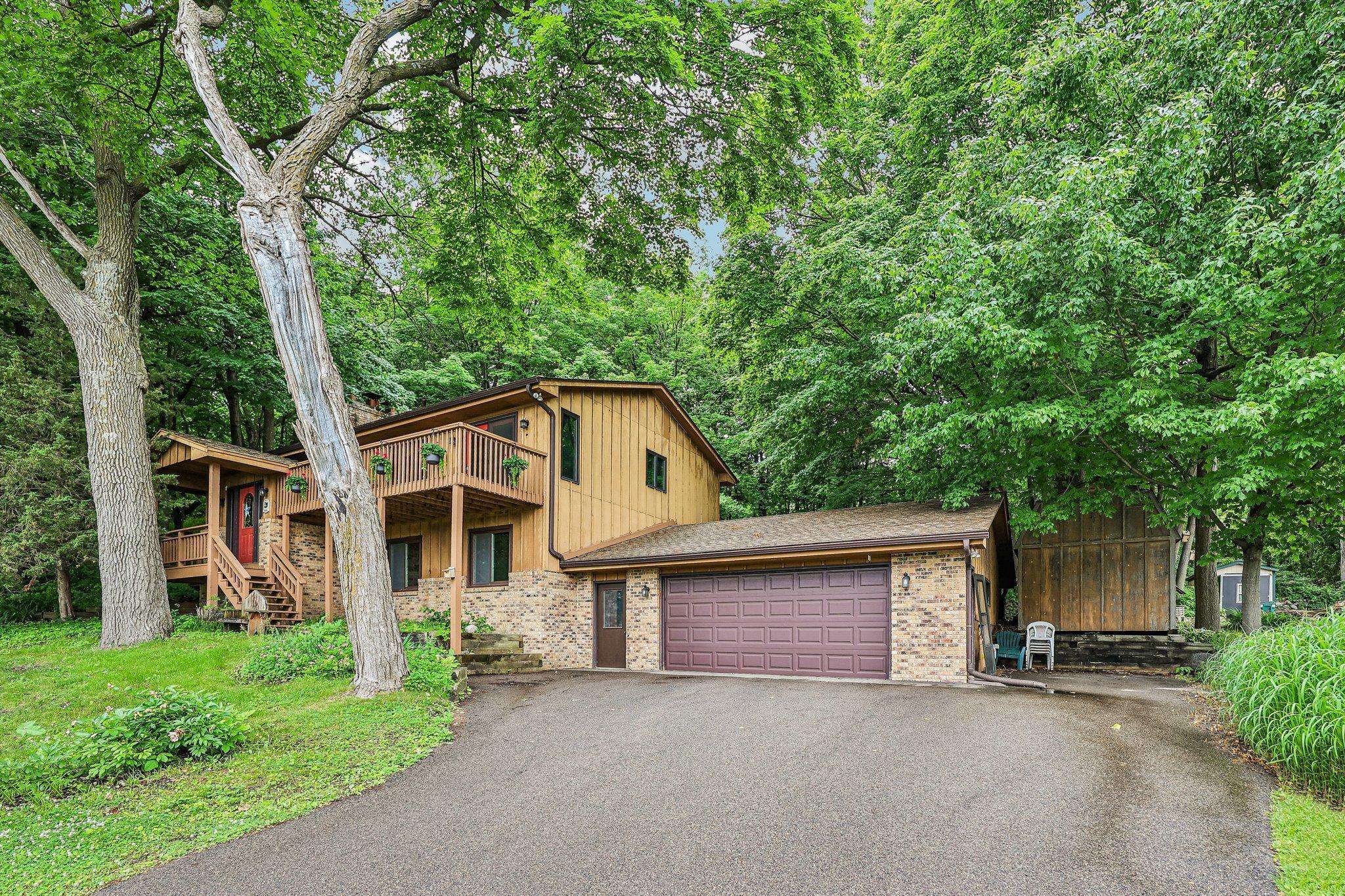 6680 Lotus TRL, Chanhassen, MN 55317