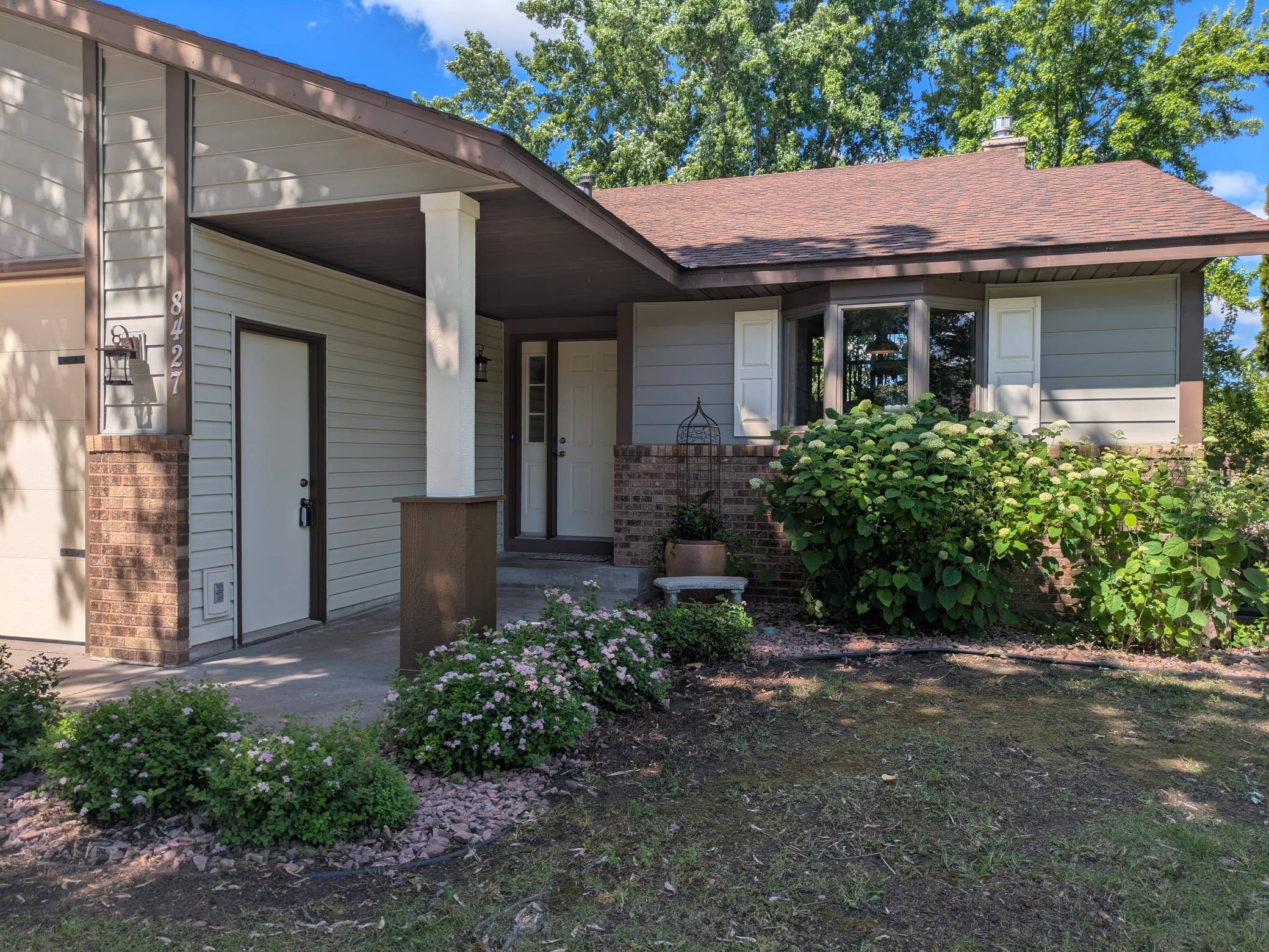 8427 Cooper WAY, Inver Grove Heights, MN 55076