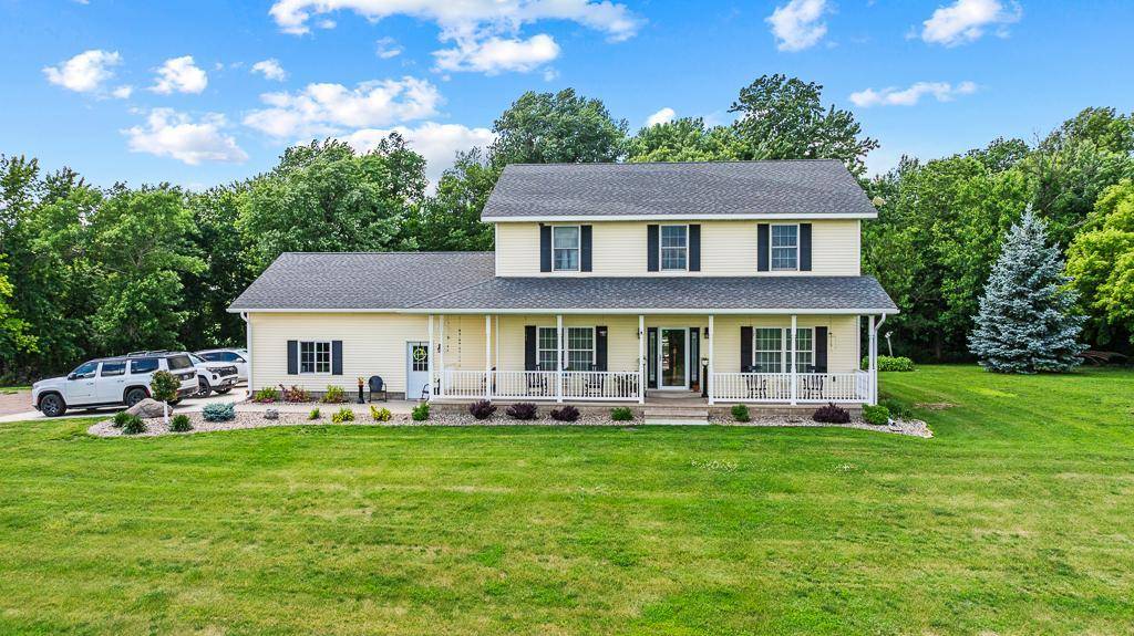 24306 350th ST, Belview, MN 56214