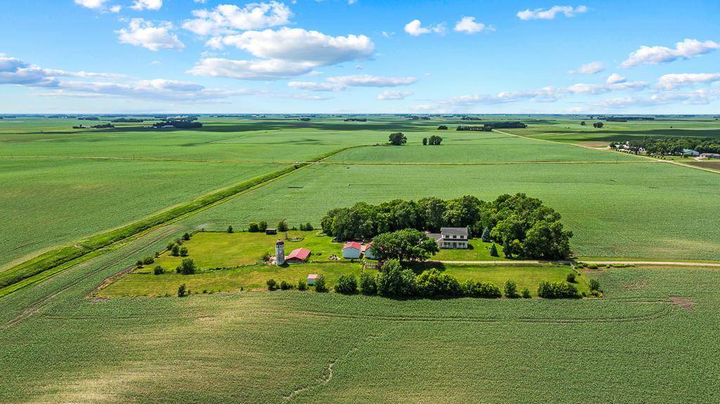 24306 350th ST, Belview, MN 56214