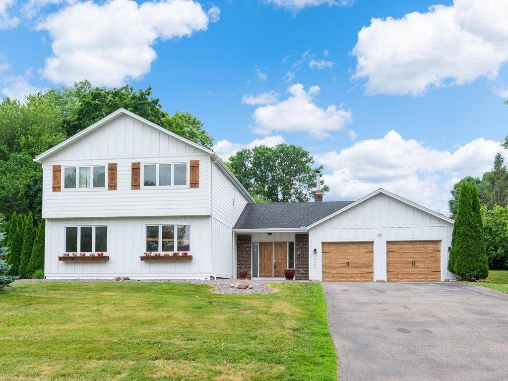 13808 Frontier LN, Burnsville, MN 55337