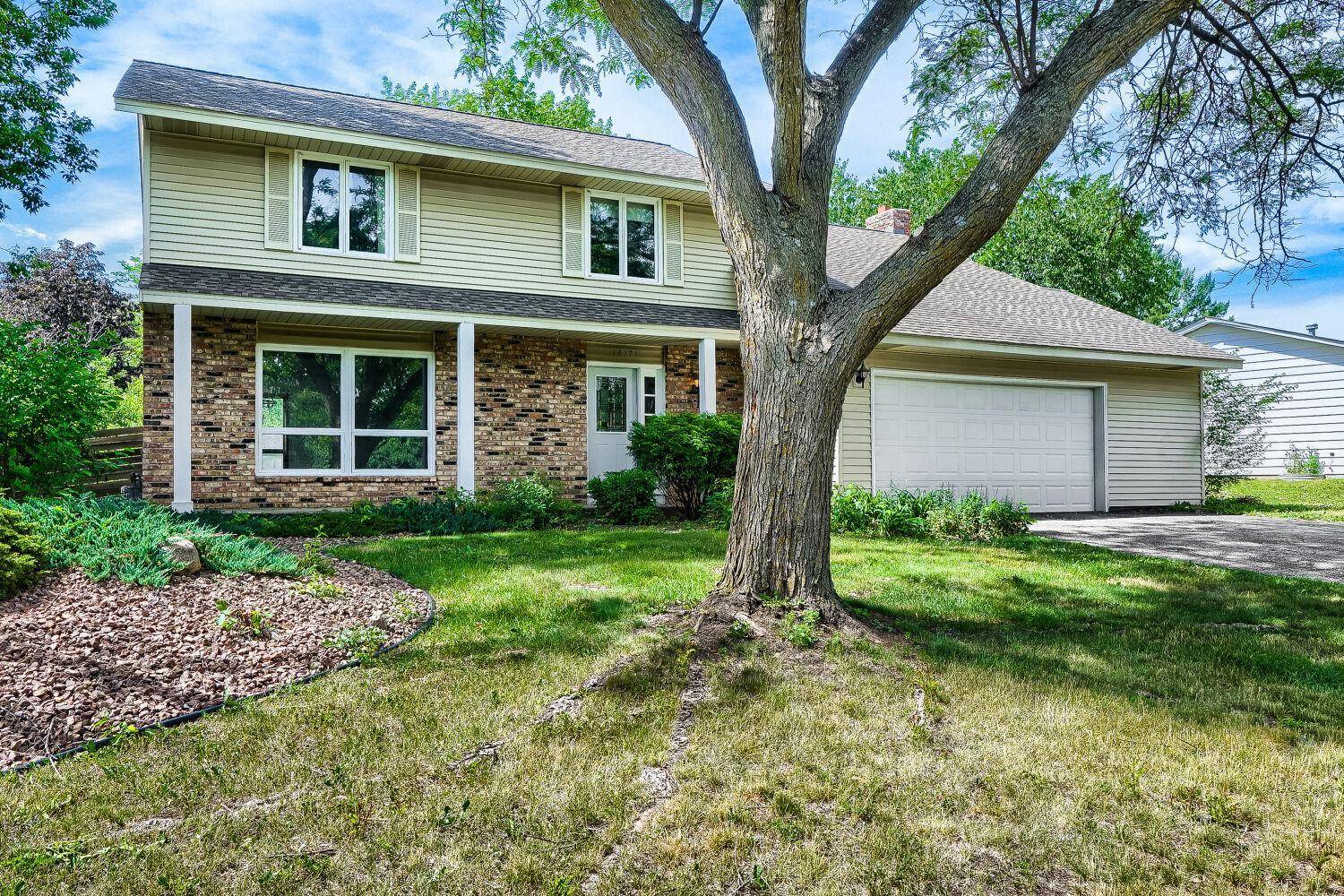 14171 Elmira CT, Apple Valley, MN 55124