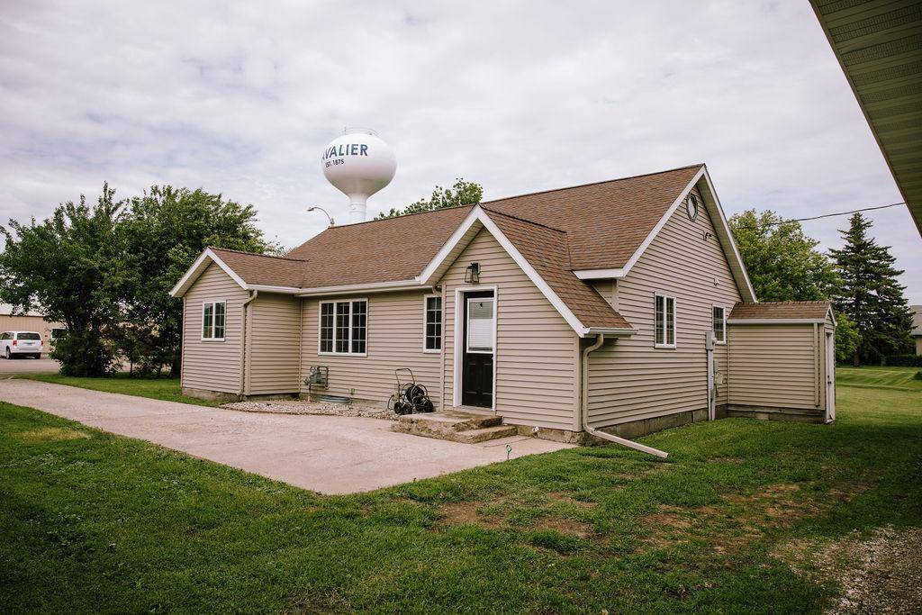 403 Main ST E, Cavalier, ND 58220