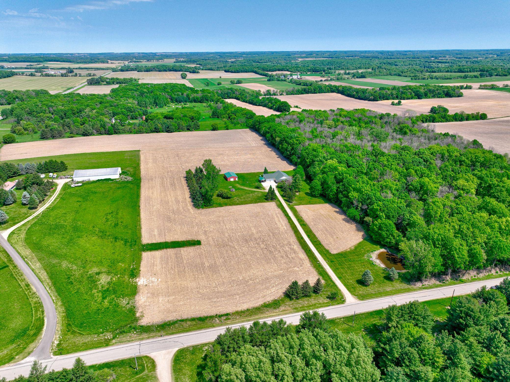 W5516 690th AVE, Beldenville, WI 54003