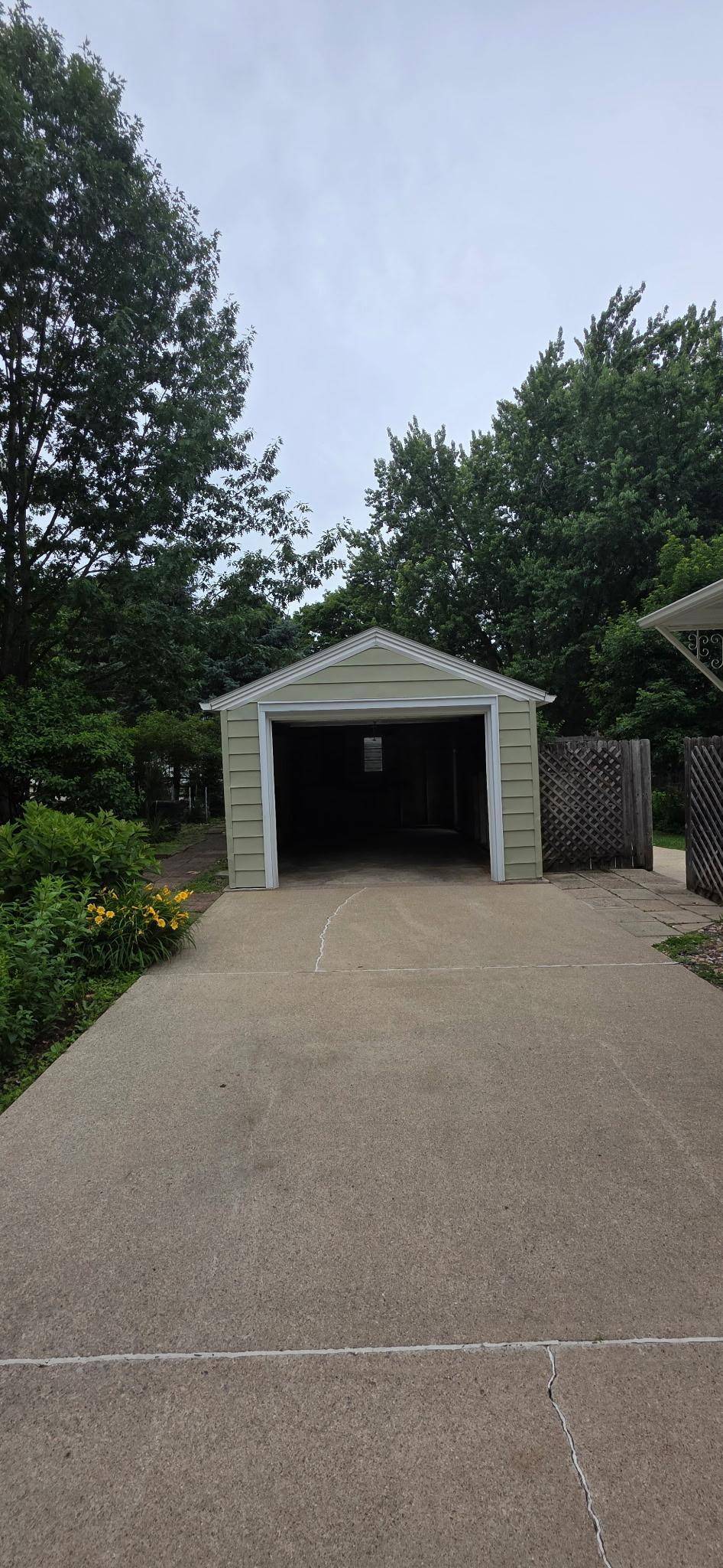 806 Lincoln AVE, Albert Lea, MN 56007